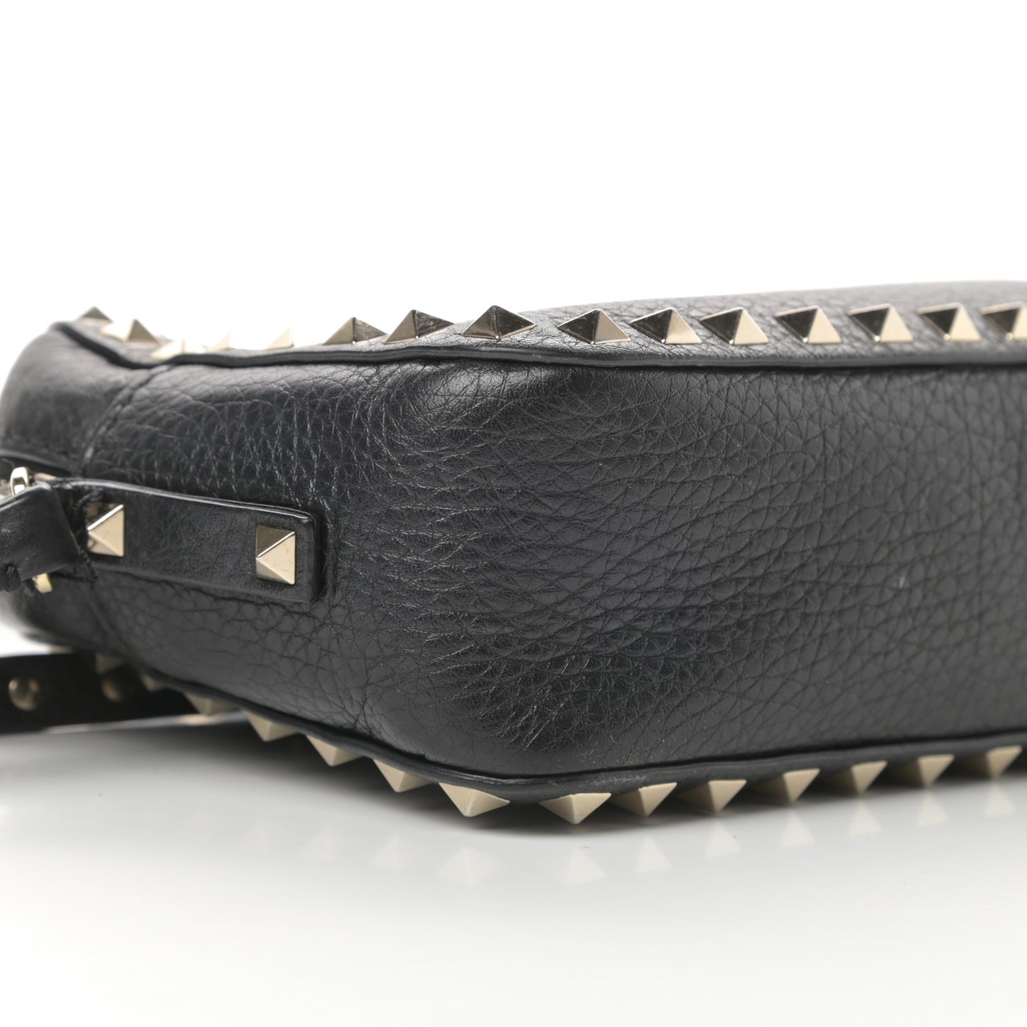 Pebbled Calfskin Rockstud Camera Crossbody Bag Black
