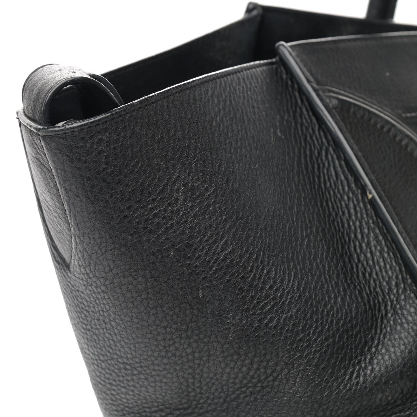 Supple Calfskin Medium Phantom Luggage Black