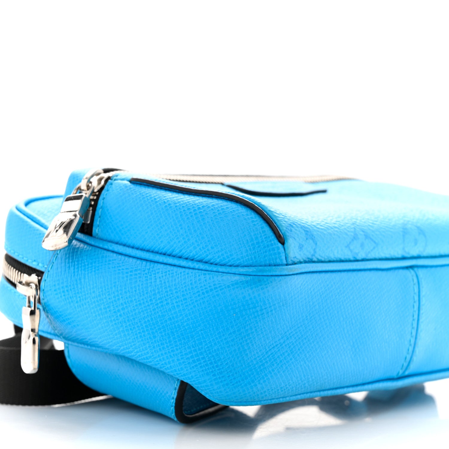 Louis Vuitton Taigarama Outdoor Bumbag Blue Lagoon 9 of 10
