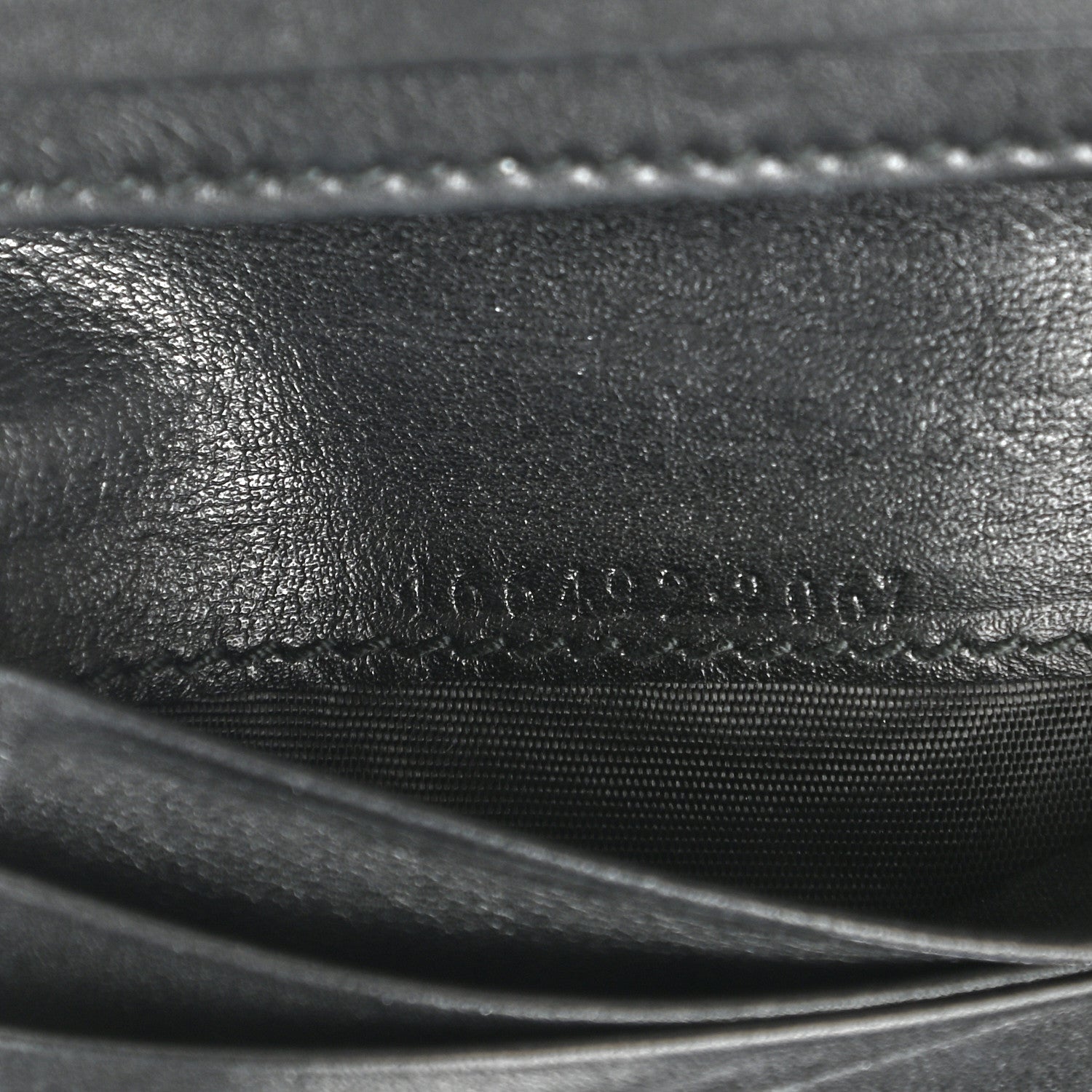 Gucci Calfskin Matelasse GG Marmont Card Case Wallet Black 7 of 8
