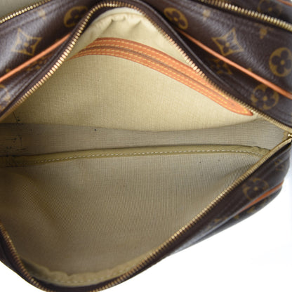 Louis Vuitton Monogram Reporter PM 6 of 12