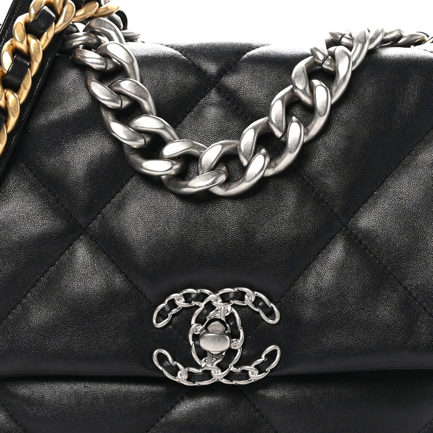 Lambskin Quilted Maxi Chanel 19 Flap Black
