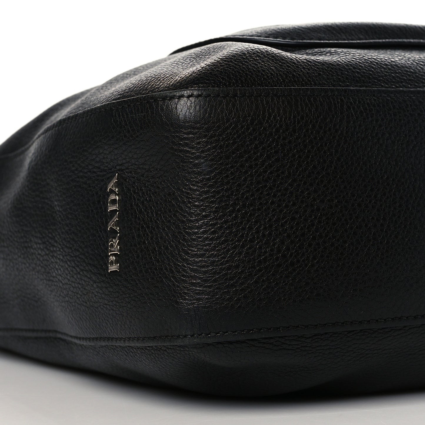 Vitello Daino Medium Pocket Hobo Bag Black