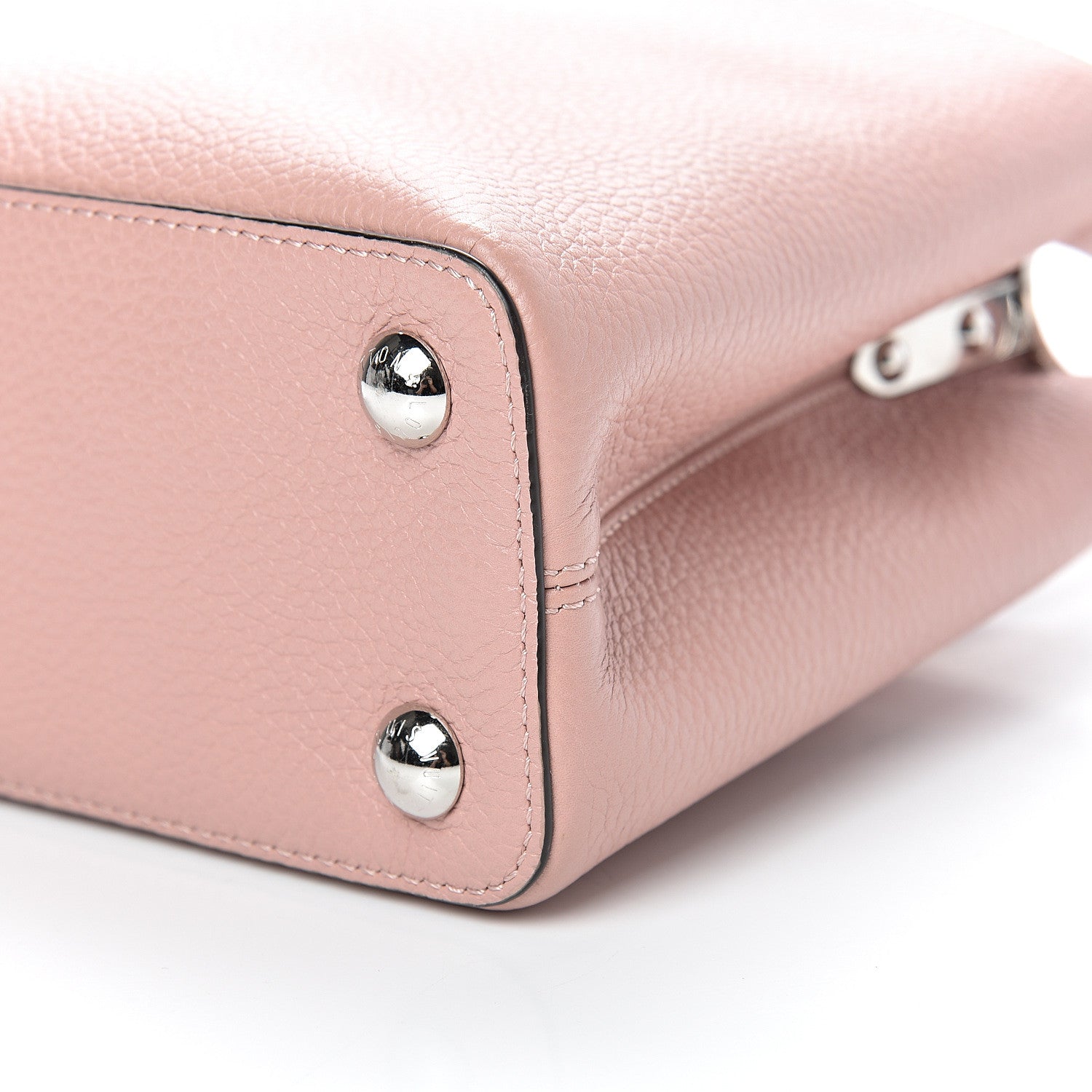 Louis Vuitton Taurillon Capucines BB Magnolia 8 of 10