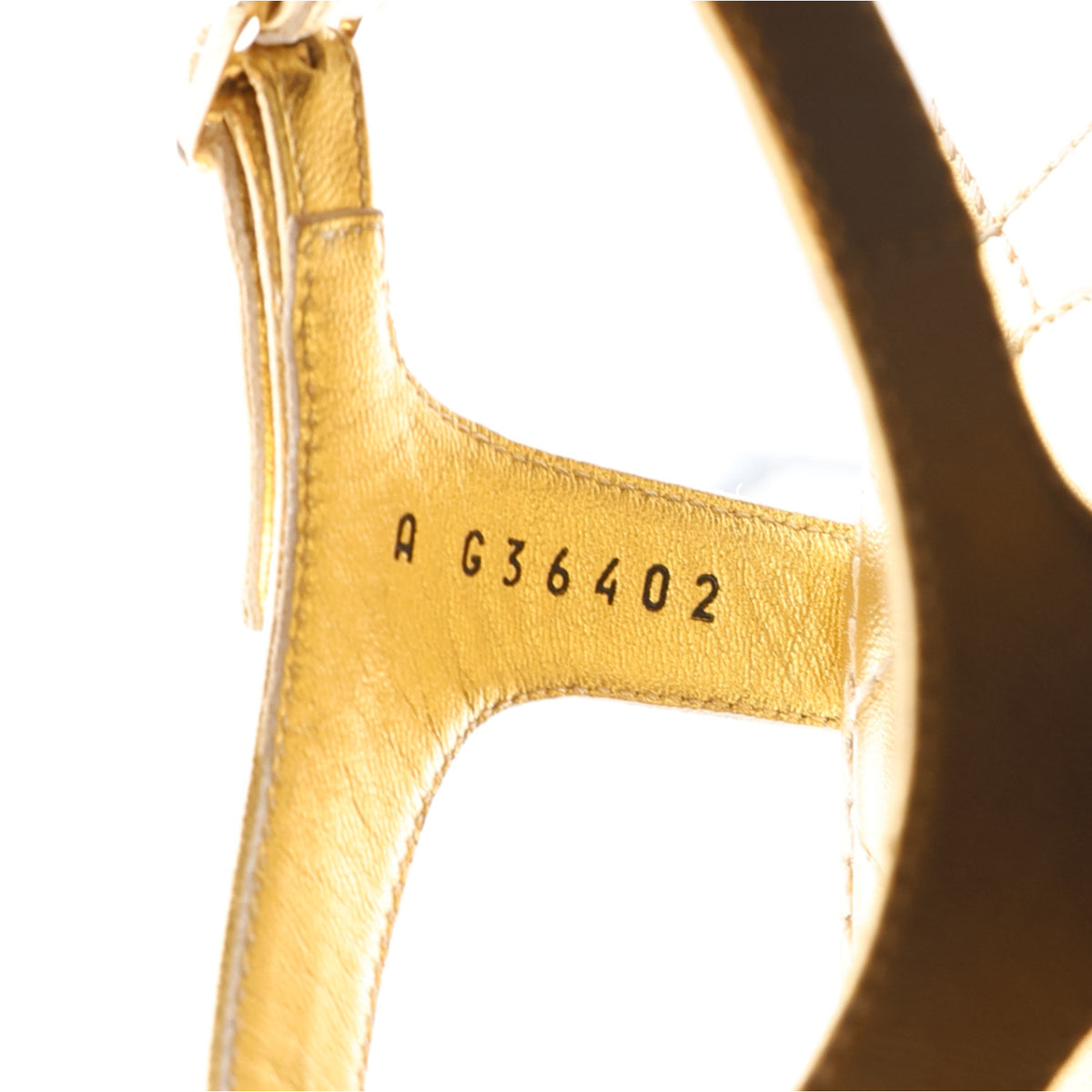 Laminated Lambskin Quilted CC Pearl Thong Sandals 39 Gold