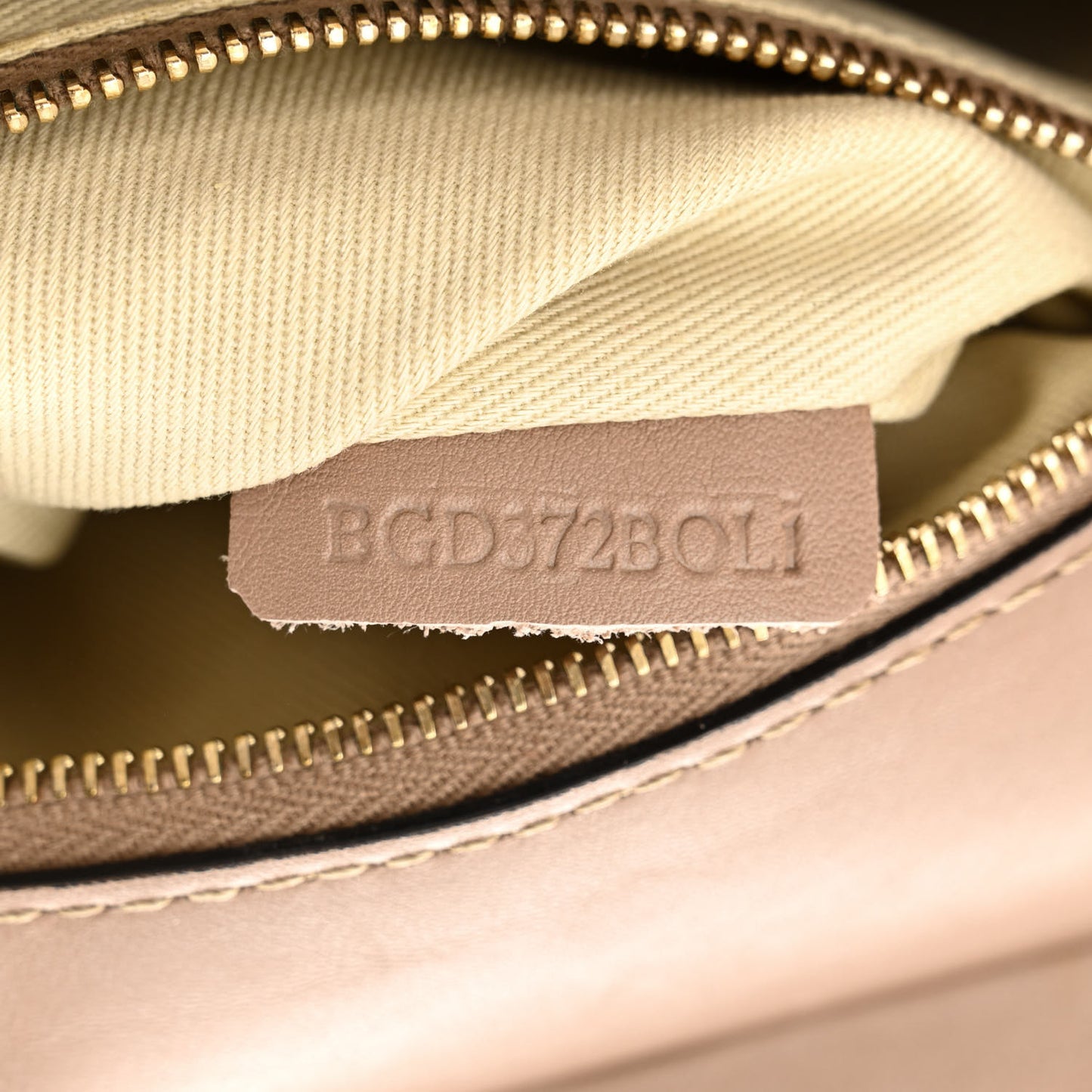 Nappa Rockstud Frame Handle Bag Poudre