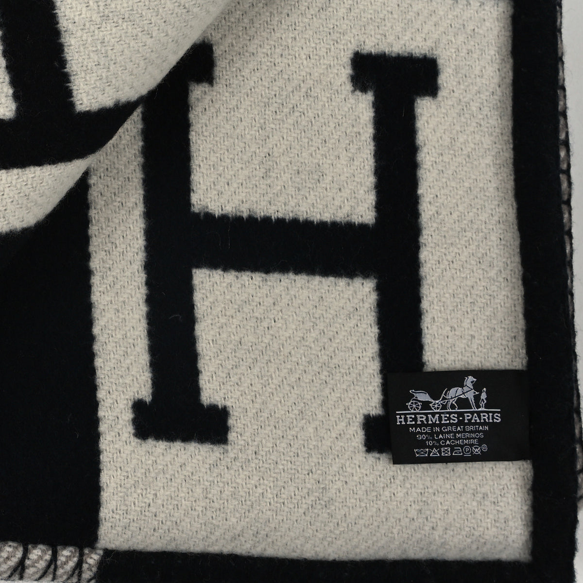 Hermes Wool Cashmere Avalon III Blanket Ecru Black 3 of 3
