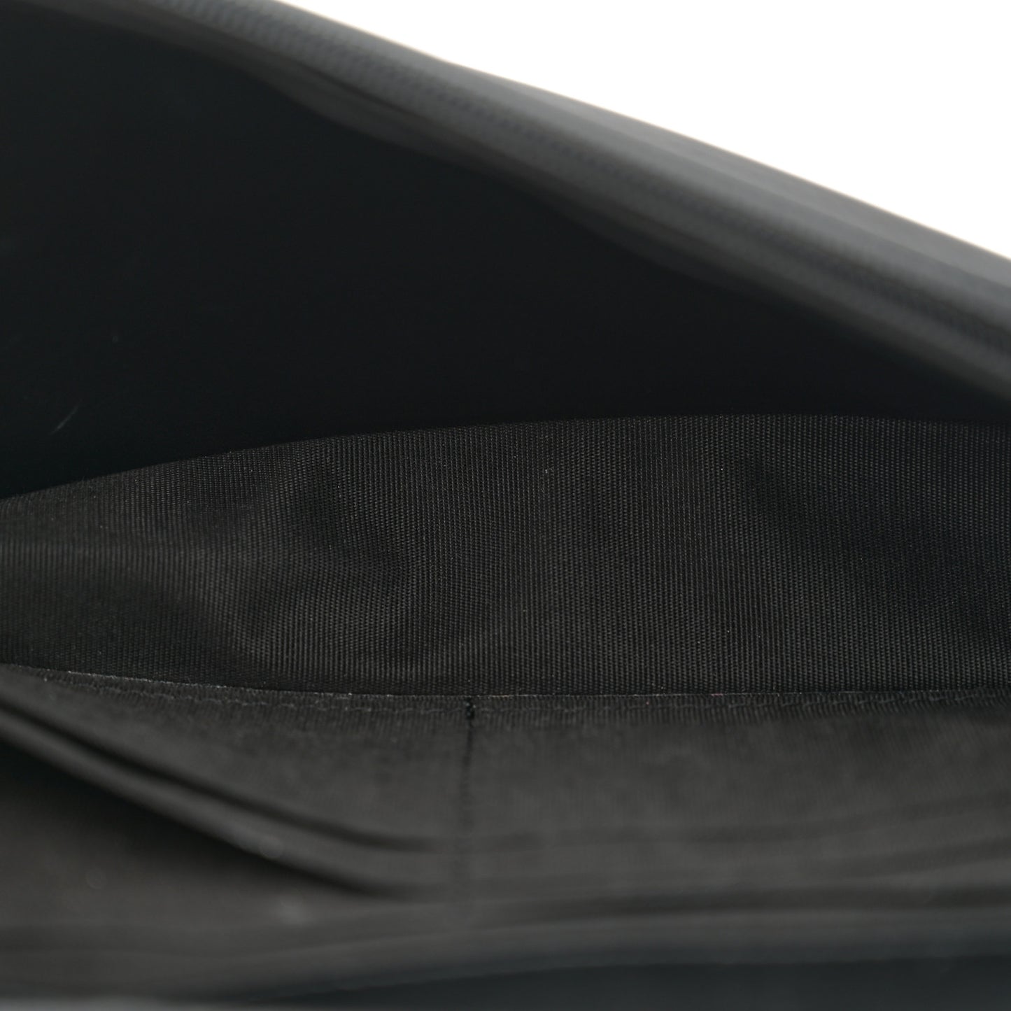 Caviar Quilted Boy Wallet On Chain WOC Black