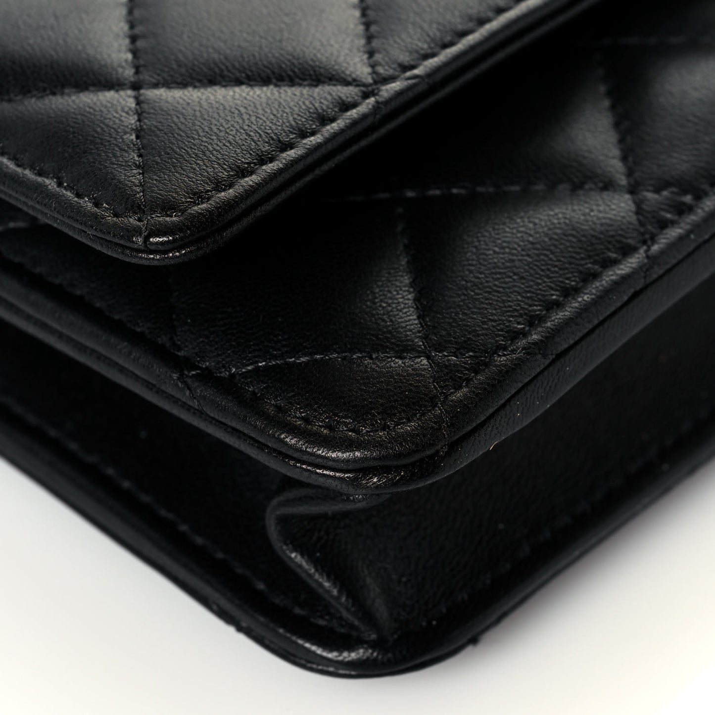 Lambskin Quilted Pearl Wallet On Chain WOC Black