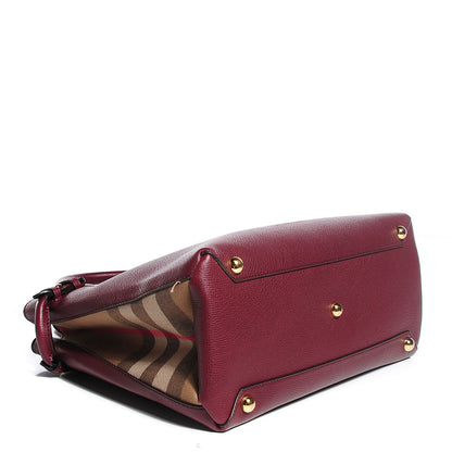 Burberry Grainy Leather House Check Medium Banner Tote Elderberry 4 of 10