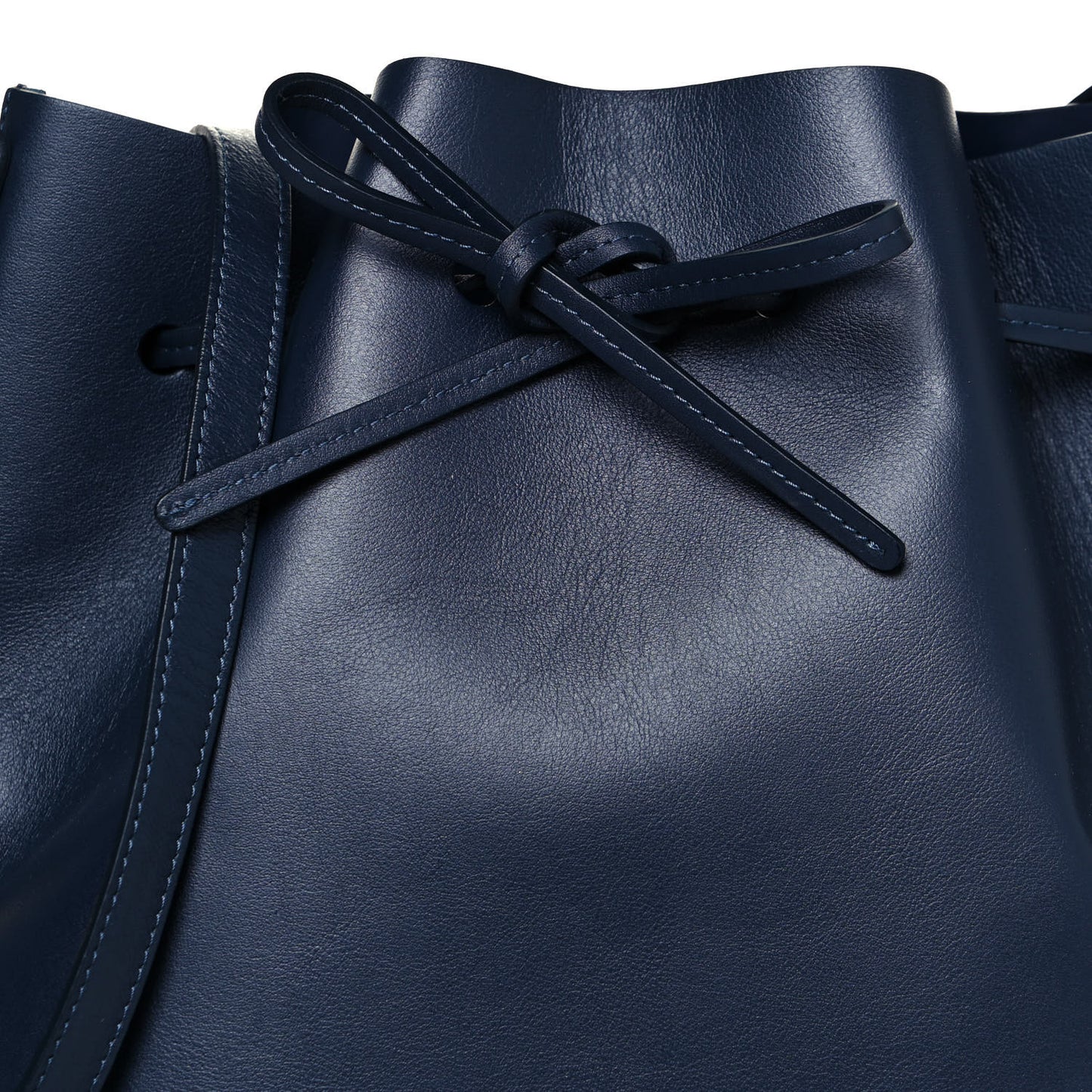 Vegetable Tanned Calfskin Bucket Bag Navy Blue