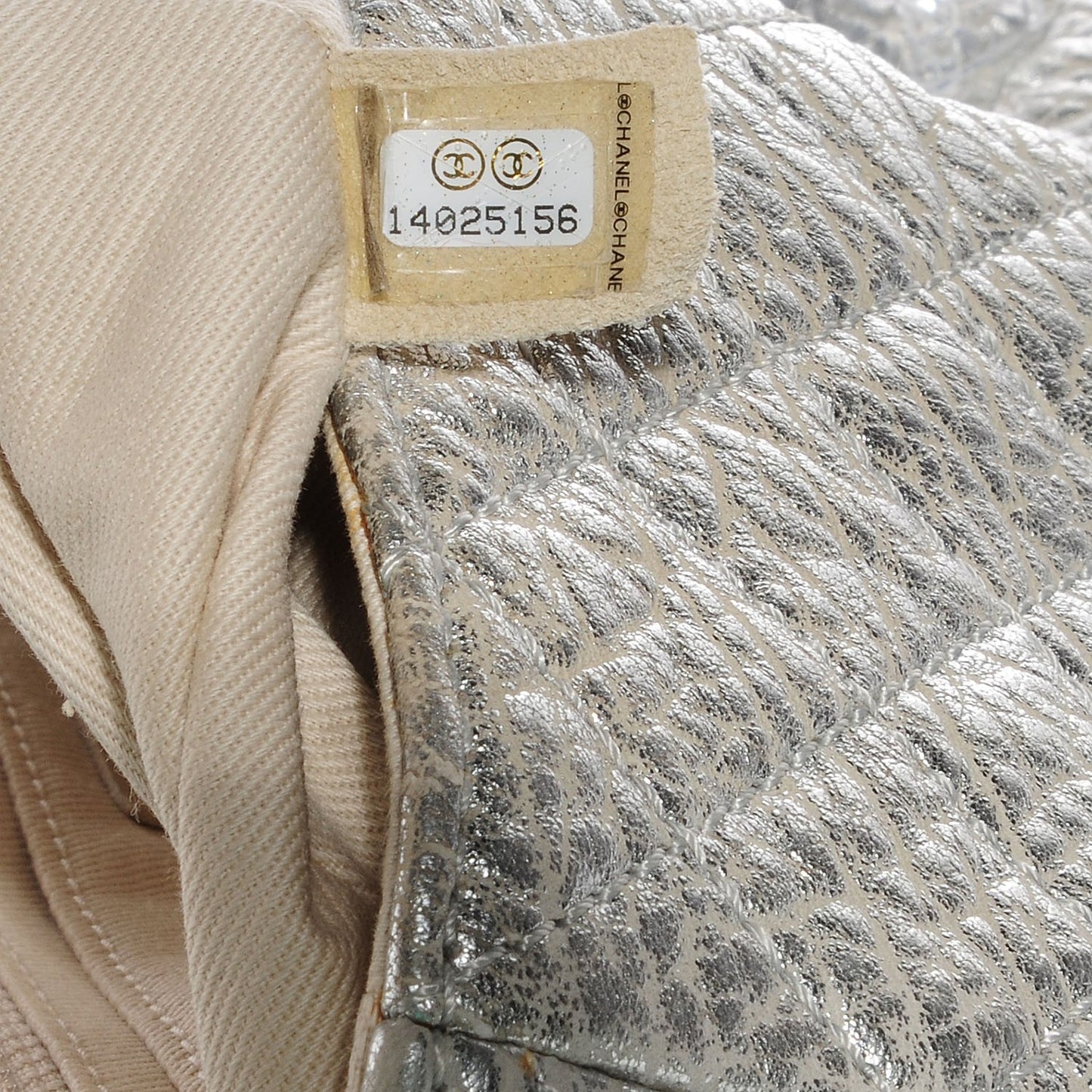 Calfskin Ice Cube On the Rocks Medium Flap Silver