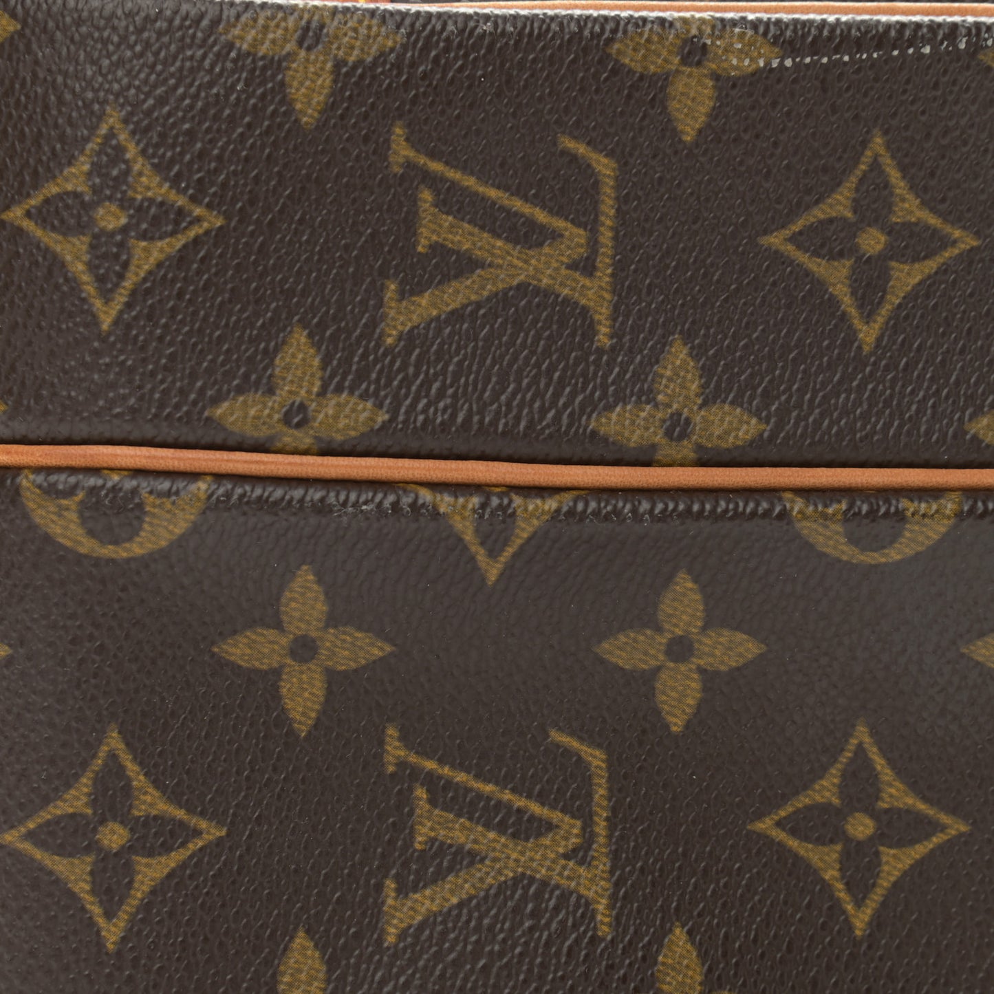 Monogram Nil 28