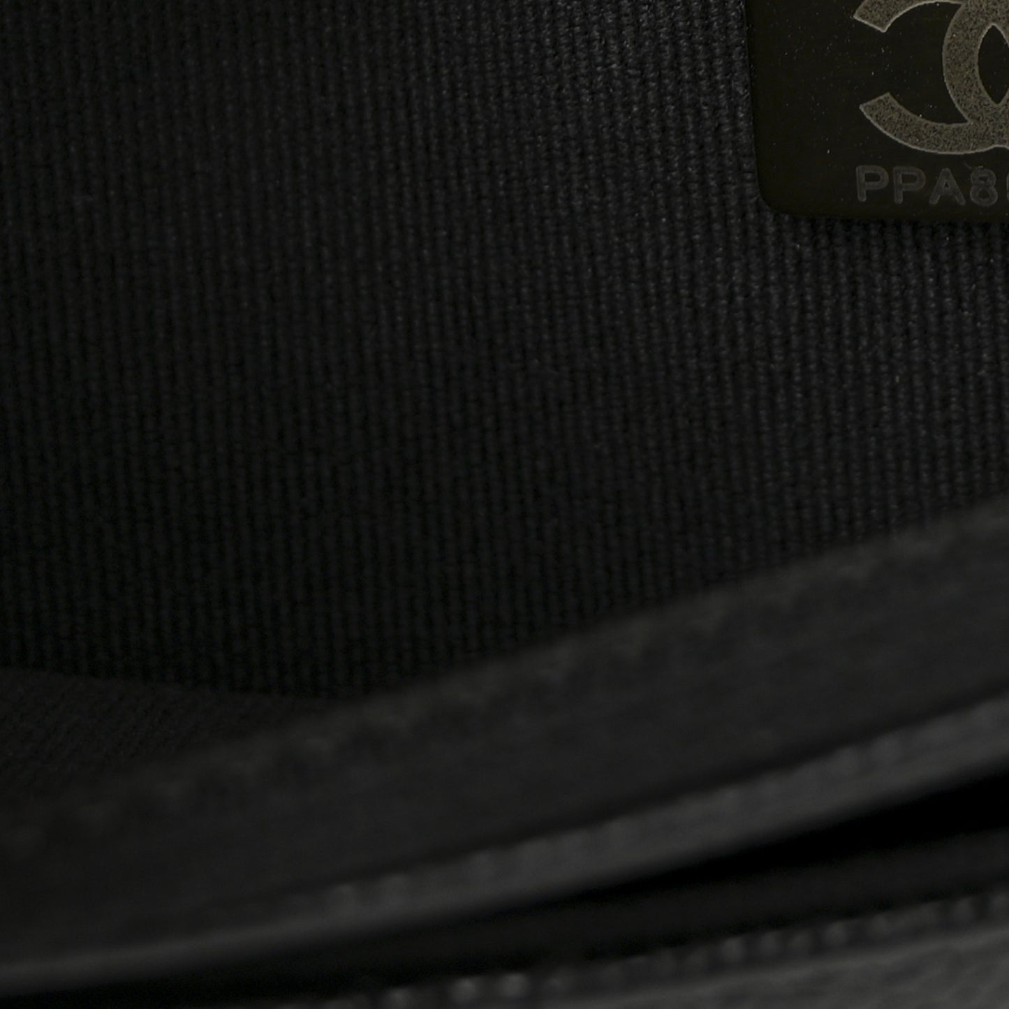 Caviar Quilted Crystal CC Wallet On Chain WOC Black
