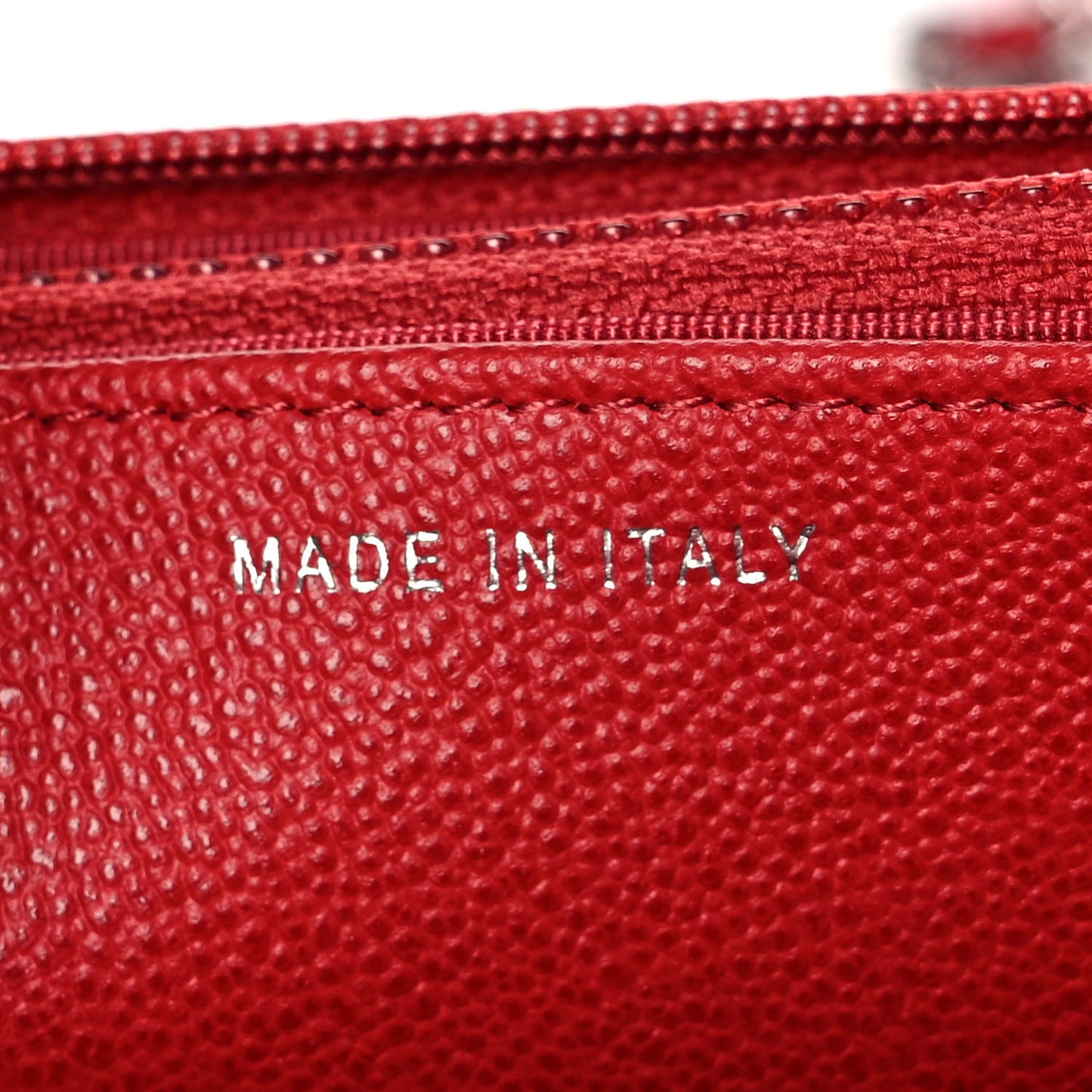 Grained Calfskin Quilted CC Box Wallet On Chain WOC Red