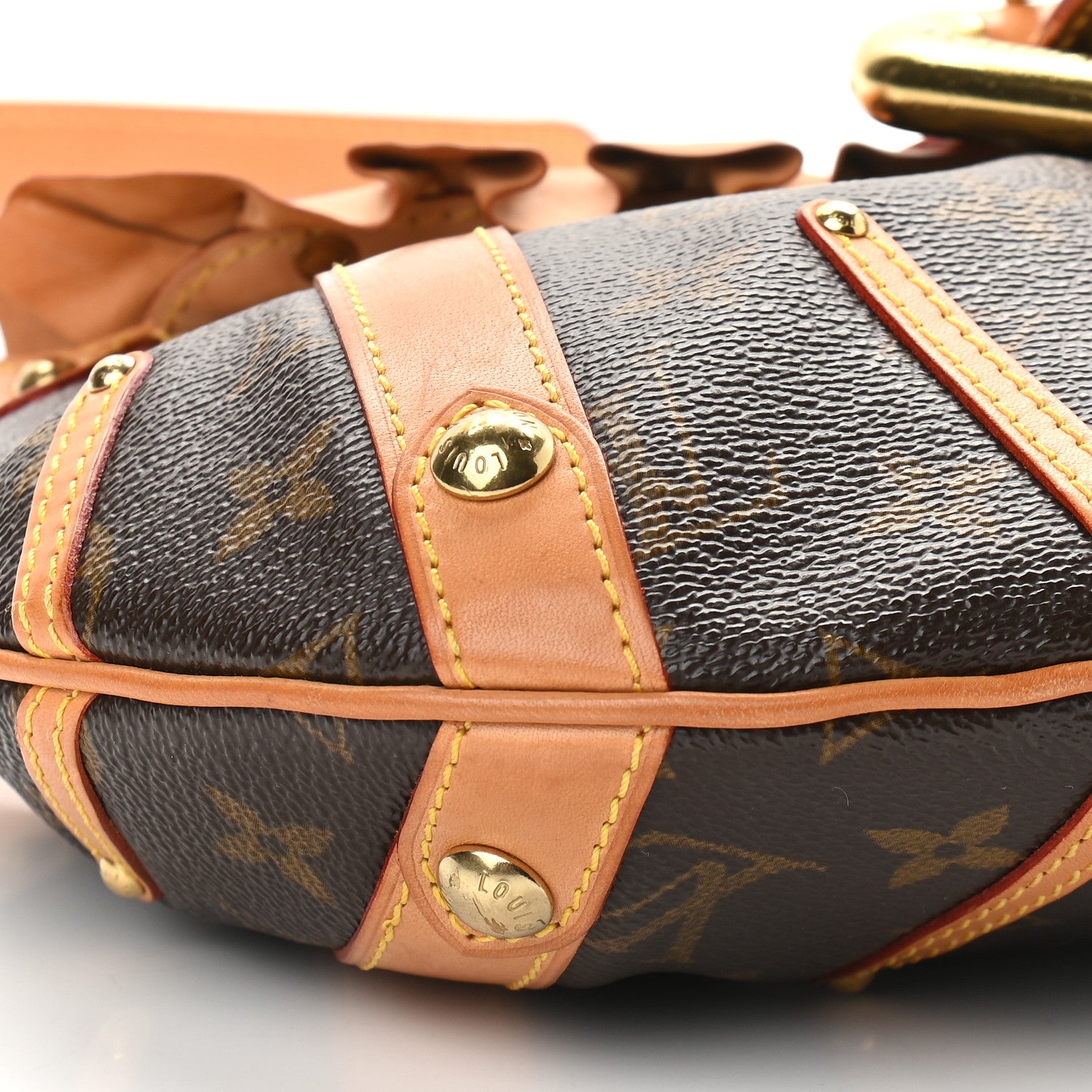 Louis Vuitton Monogram Leonor 8 of 9