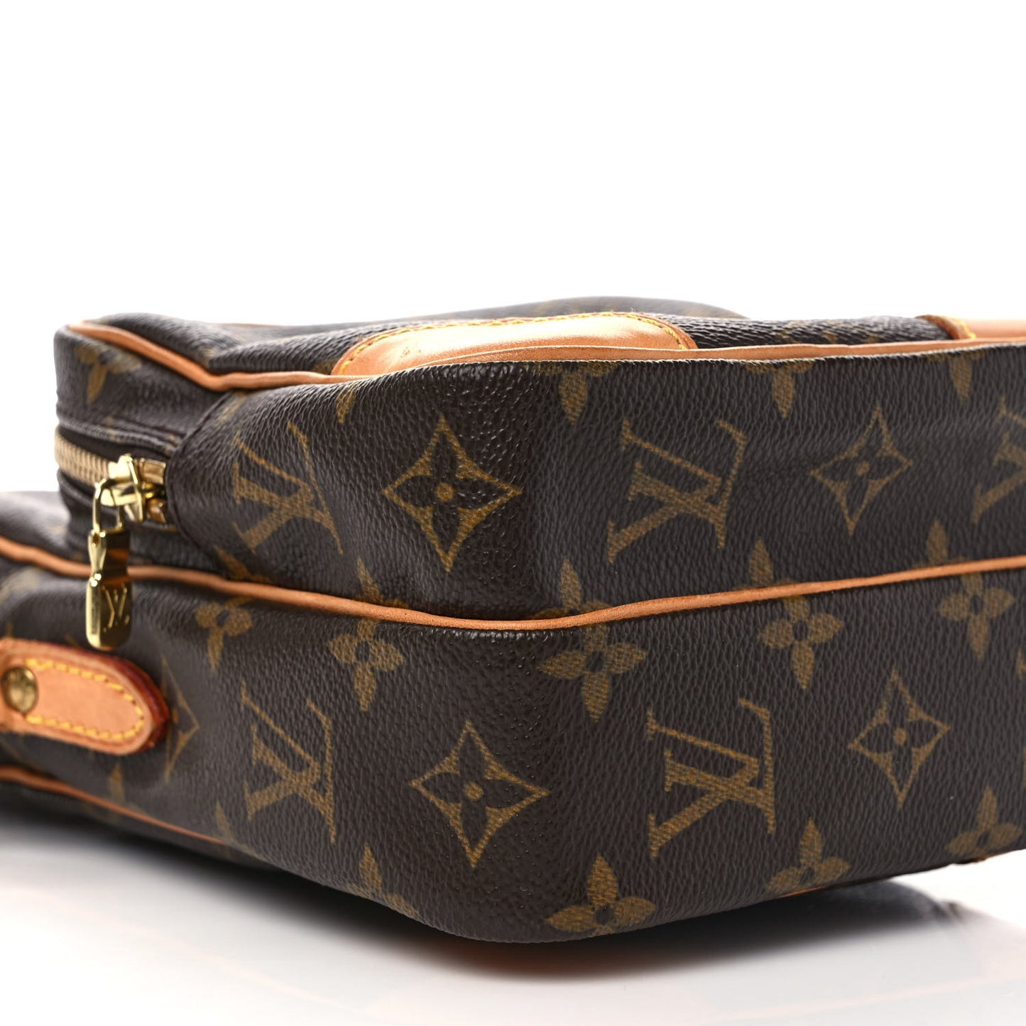 Monogram Amazone