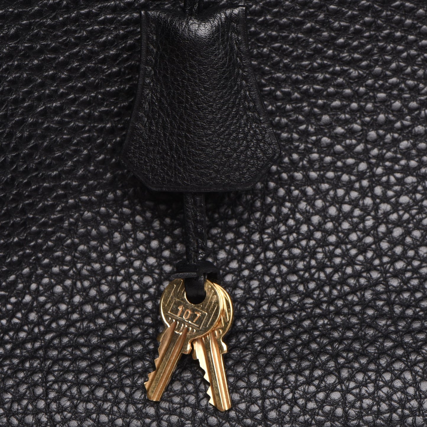 Togo Kelly Retourne 32 Black