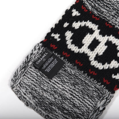 Chanel Wool Shearling CC Scarf Grey Black White 3 of 4