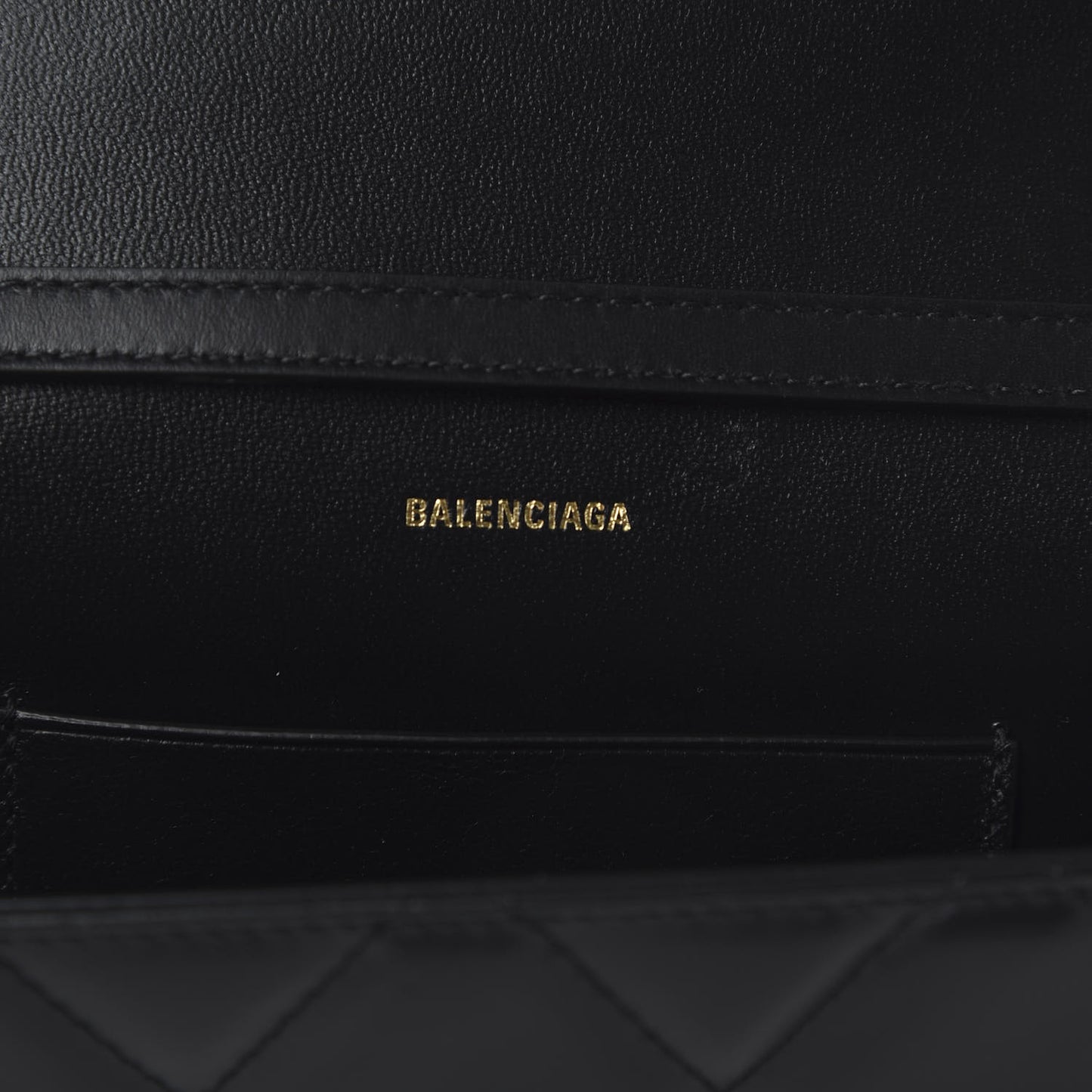 Nappa Calfskin Quilted Touch B Phone Holder With Strap Black