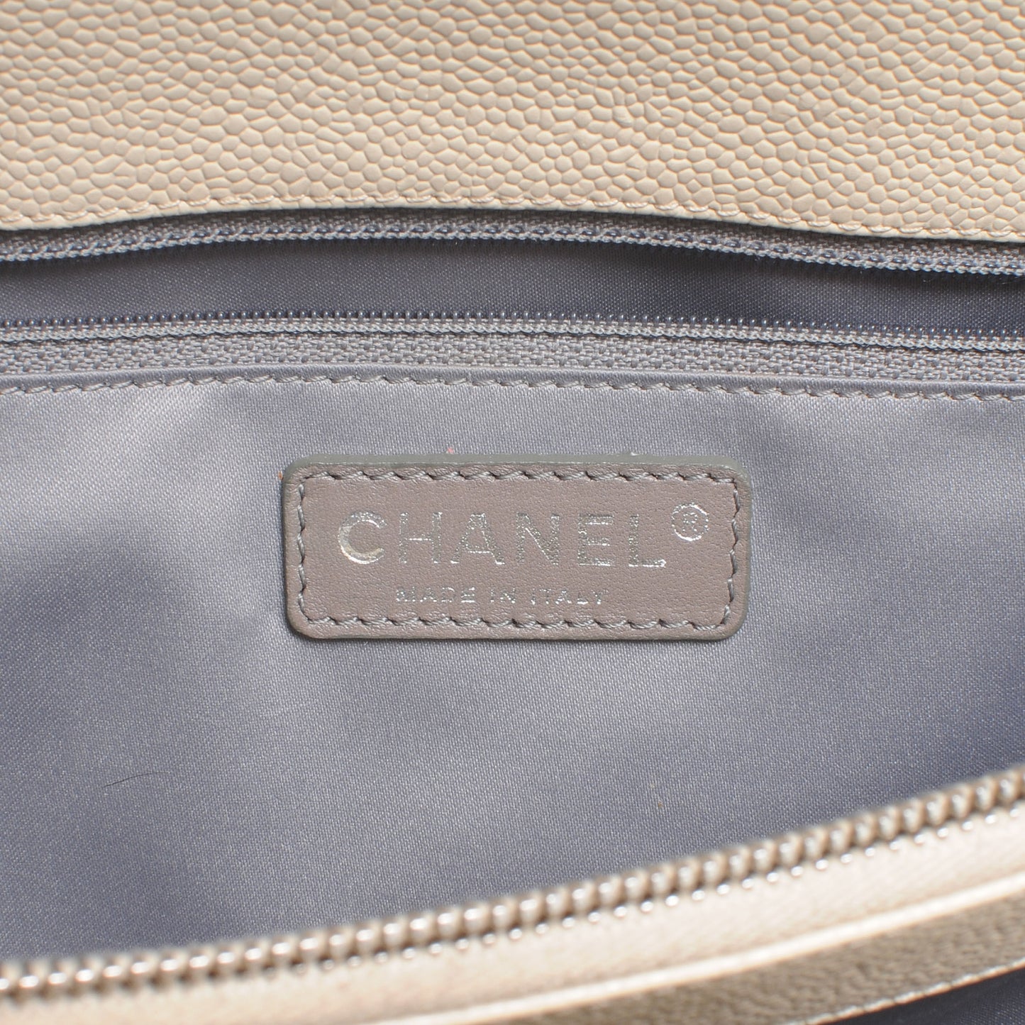 Caviar Grand Shopping Tote GST Beige Clair