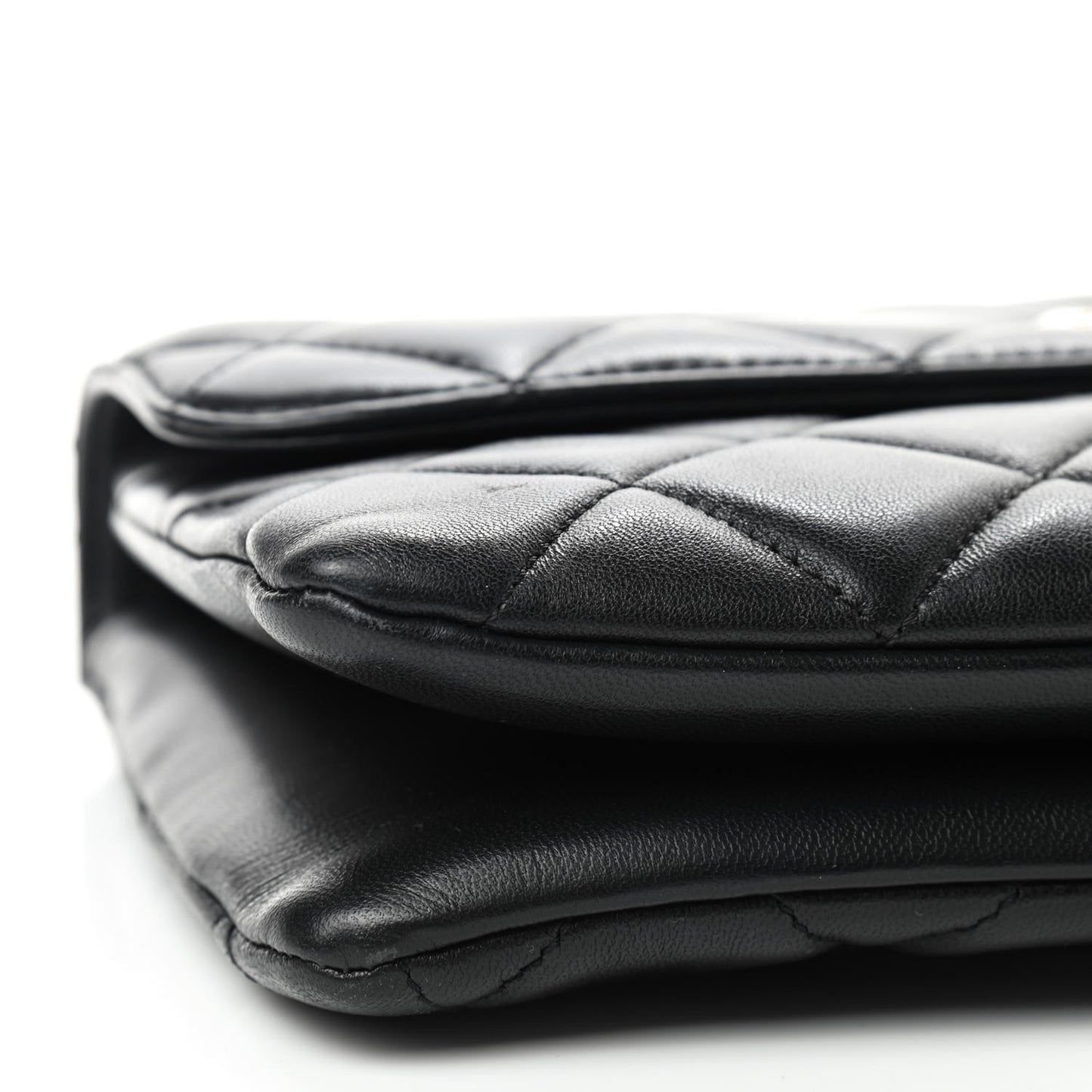 Lambskin Quilted Medium Trendy CC Flap Black