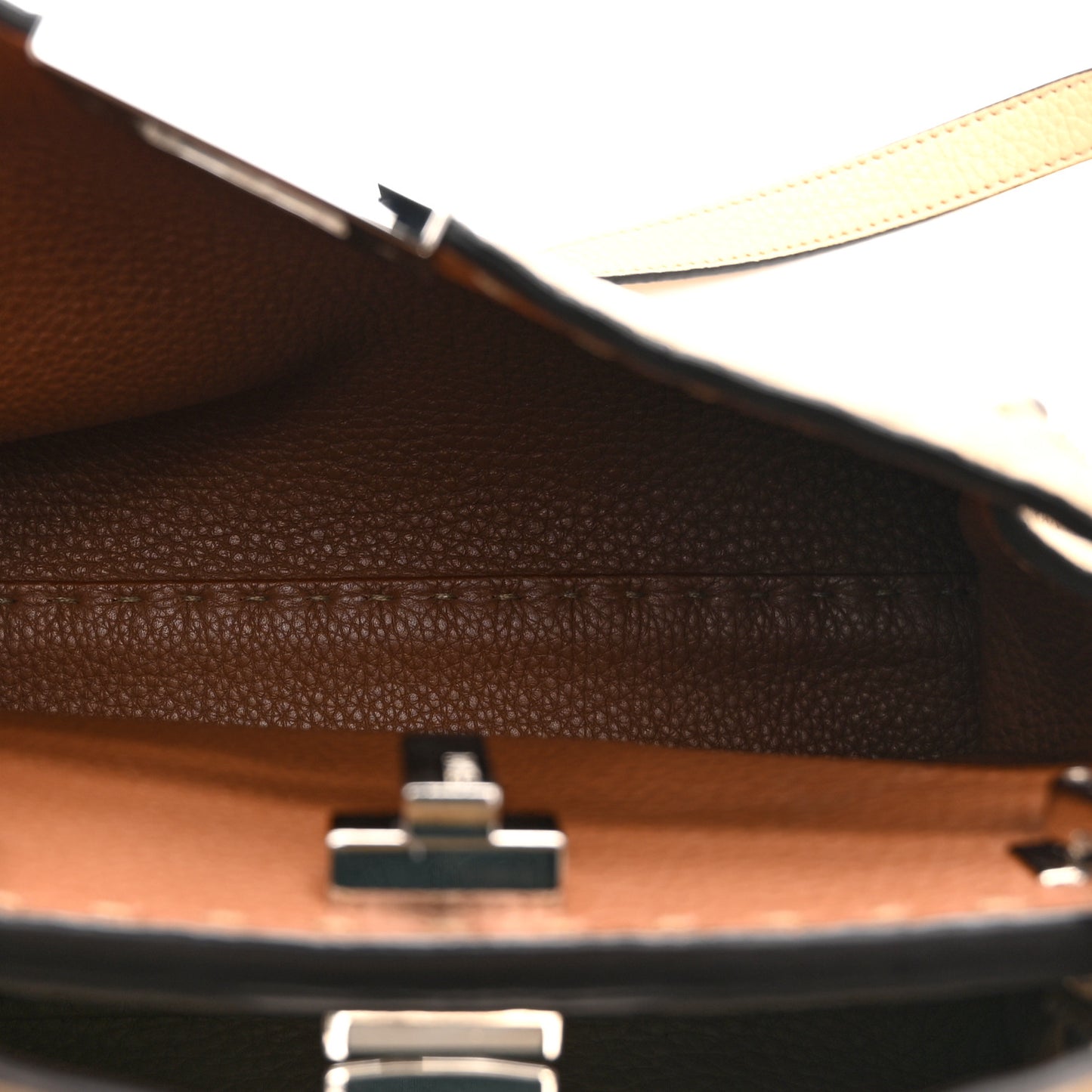 Cuoio Romano Selleria Medium Peekaboo Iconic Essentially Satchel Paglia Latte Mou