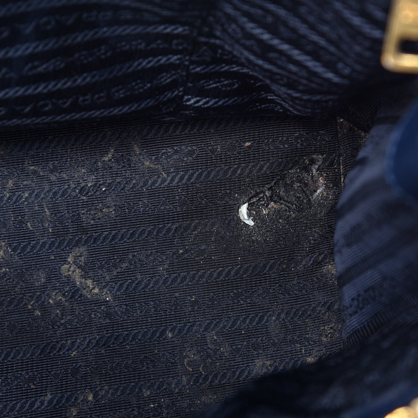 Saffiano Medium Galleria Double Zip Tote Azzurro