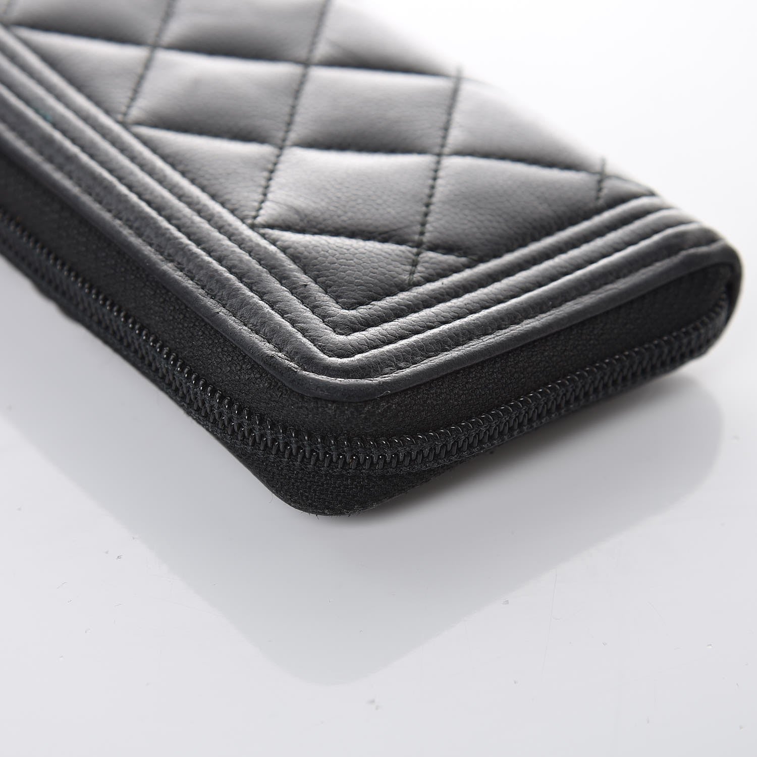 Chanel Caviar Quilted Boy Small Zip Around Wallet So Black 16 of 21