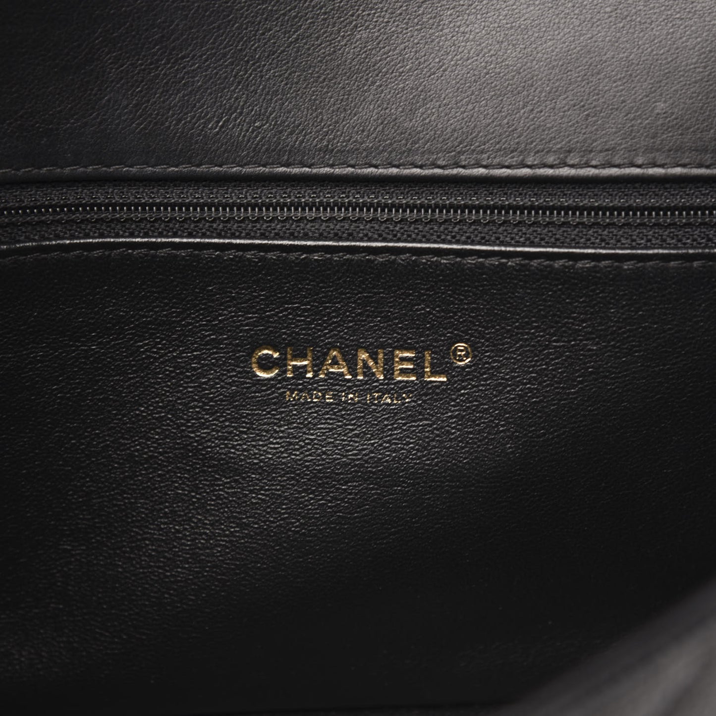 Caviar Quilted Medium CC Filigree Flap Black