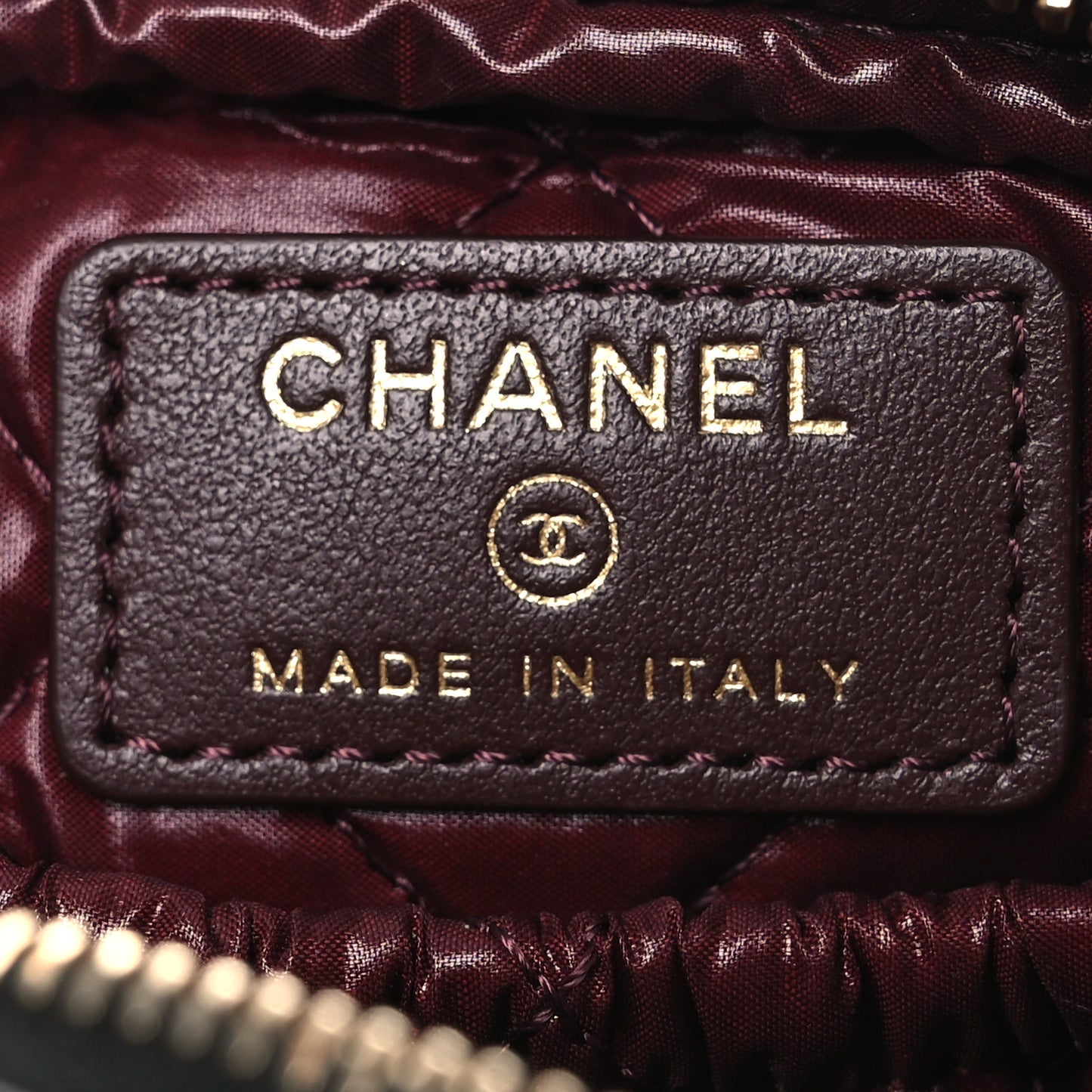 Caviar Quilted Small Curvy Pouch Cosmetic Case Black