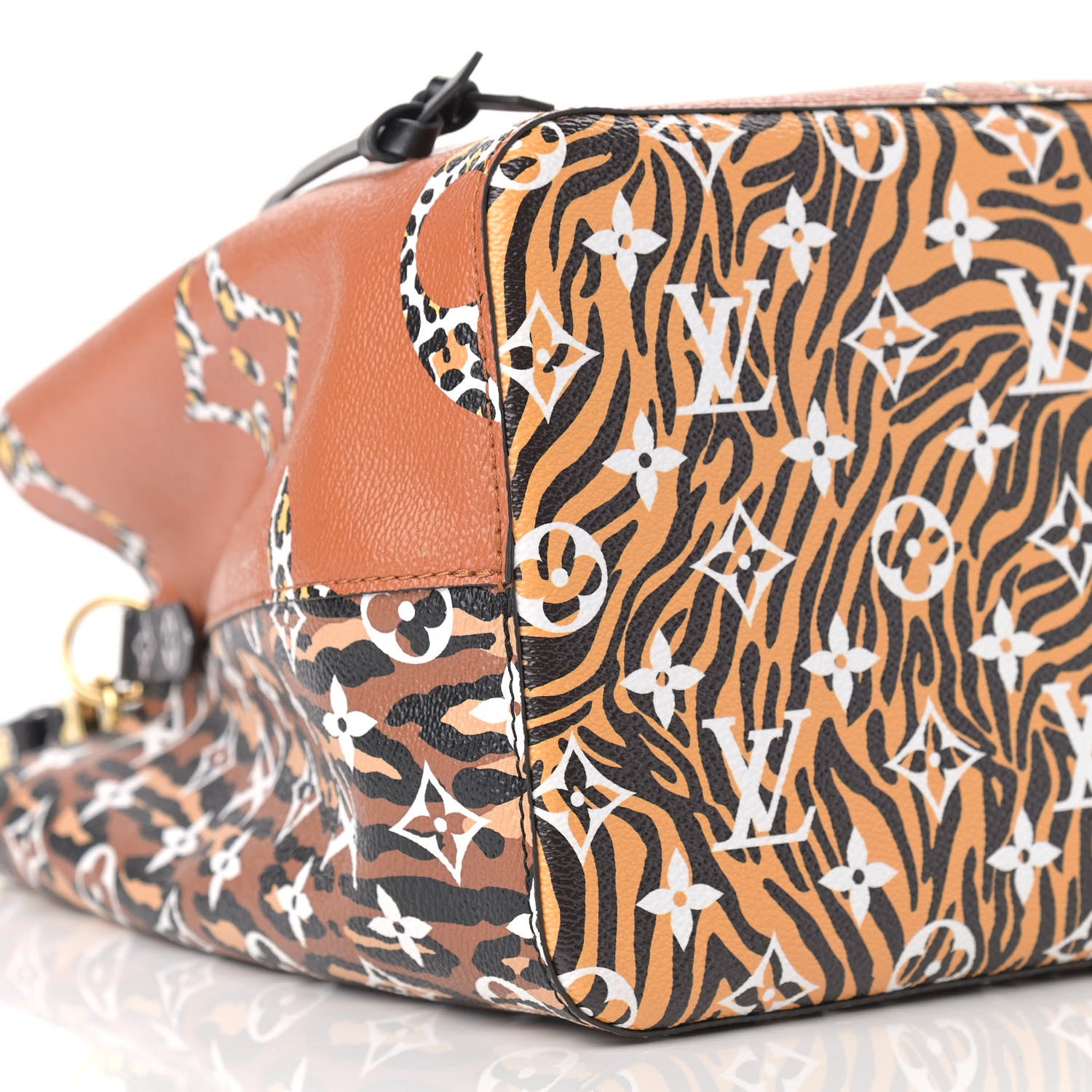 Louis Vuitton Monogram Giant Jungle NéoNoé Caramel 8 of 9
