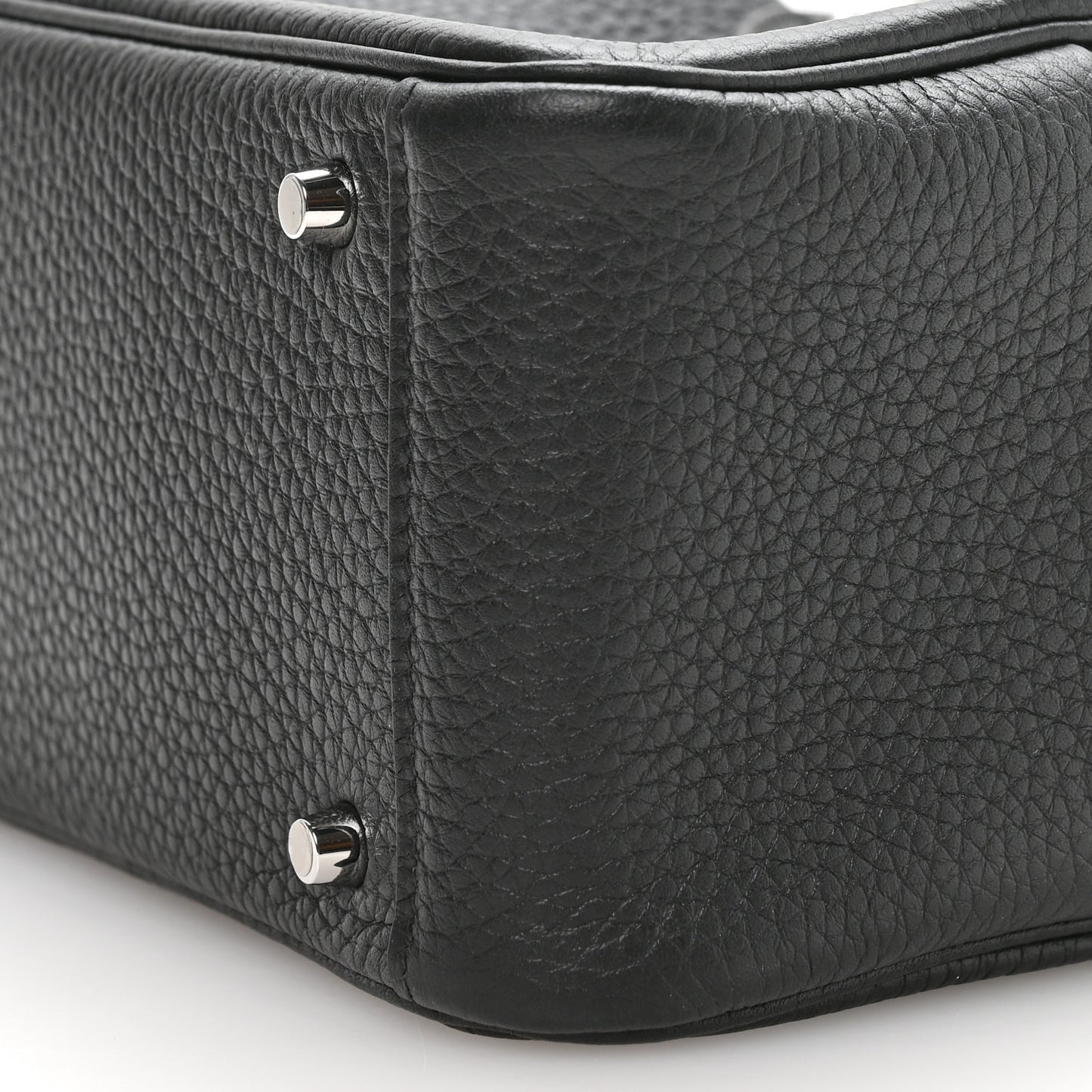 Taurillon Clemence Mini Lindy 20 Black