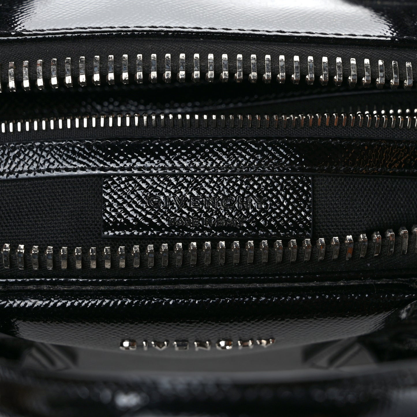 Textured Patent Calfskin Small Antigona Black