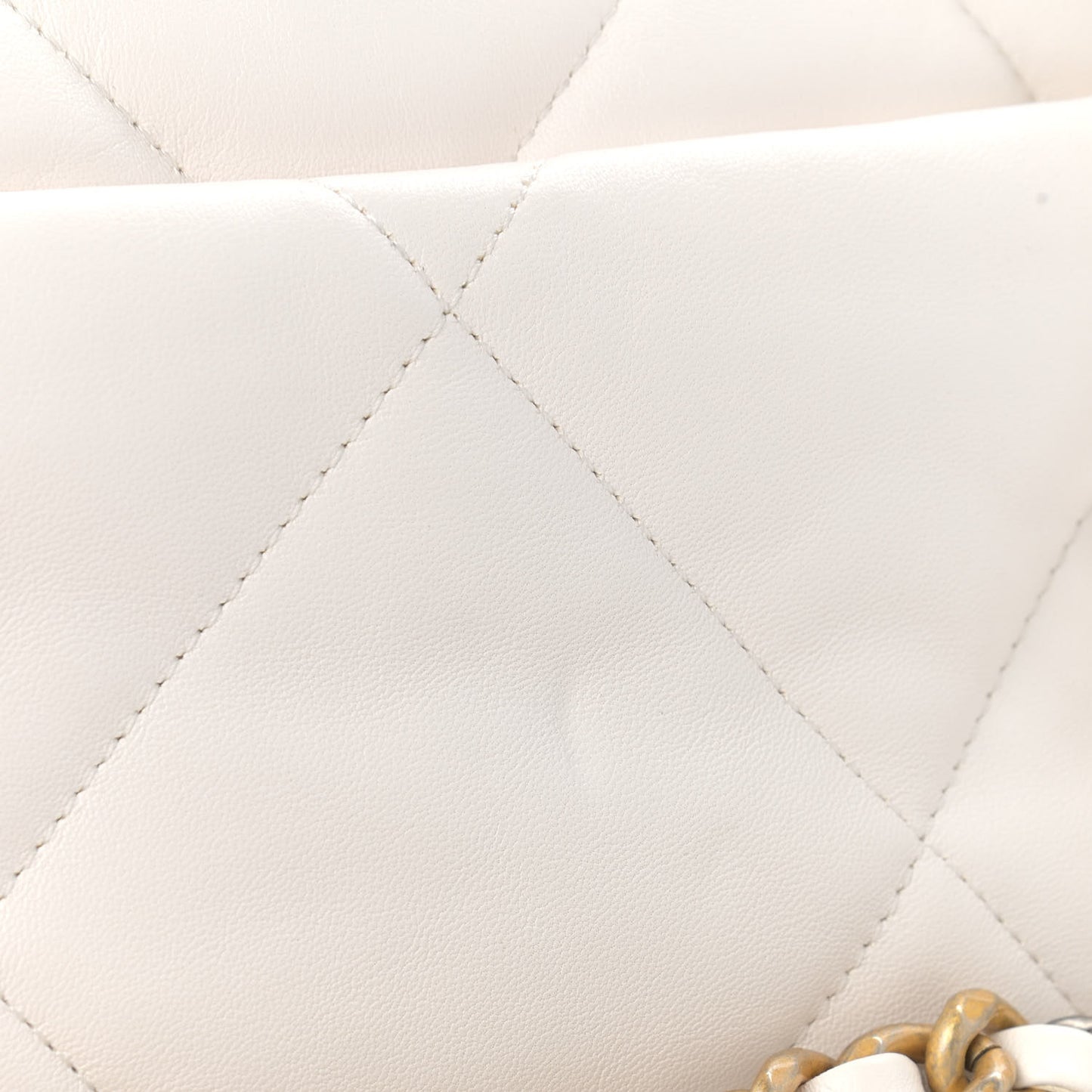 Goatskin Quilted Medium Chanel 19 Flap White