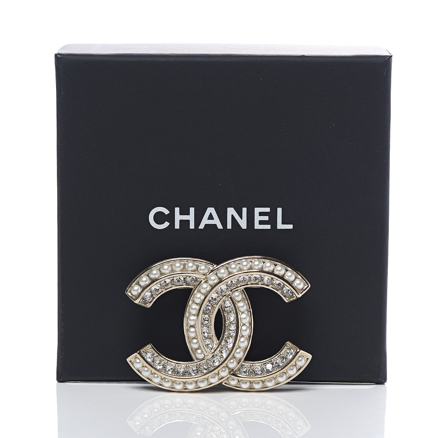 Crystal Pearl Chain Mania CC Brooch Gold