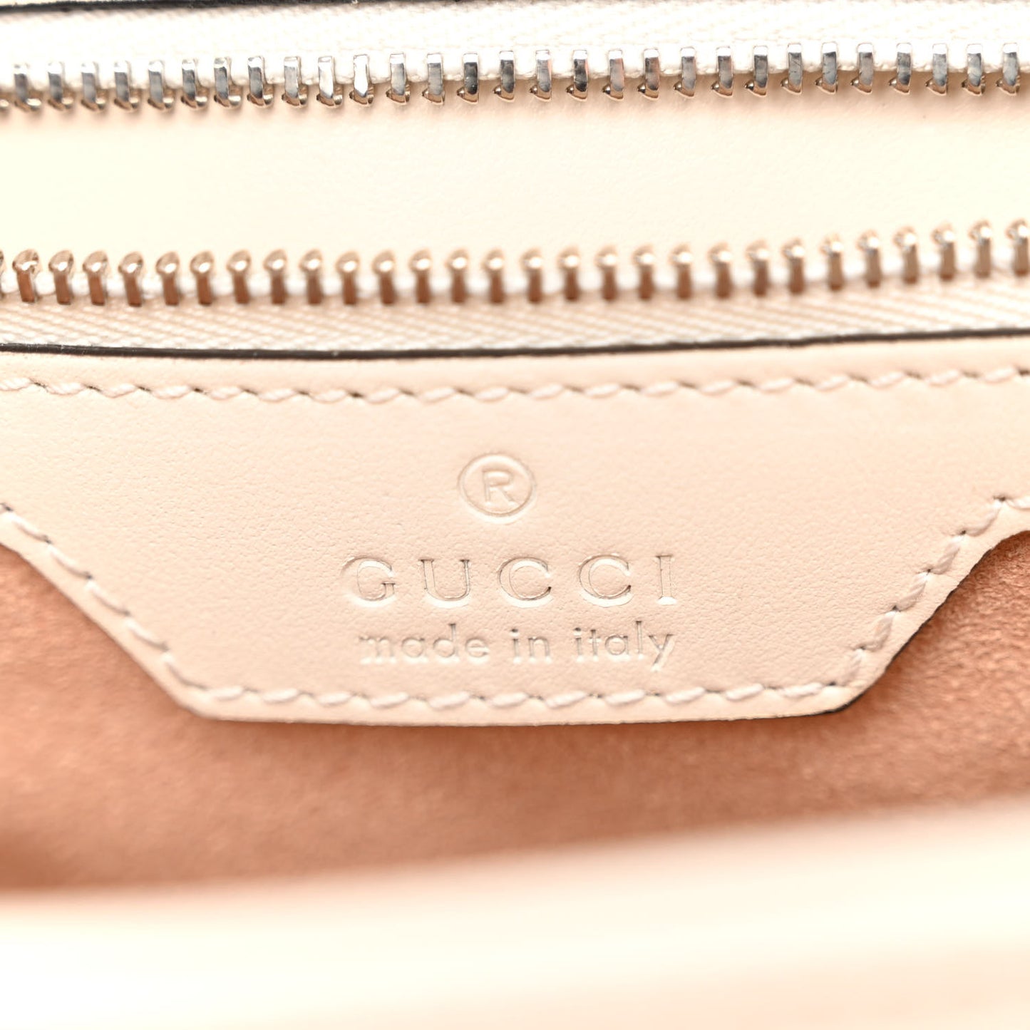 Calfskin Matelasse Aria Small GG Marmont Shoulder Bag Mystic White