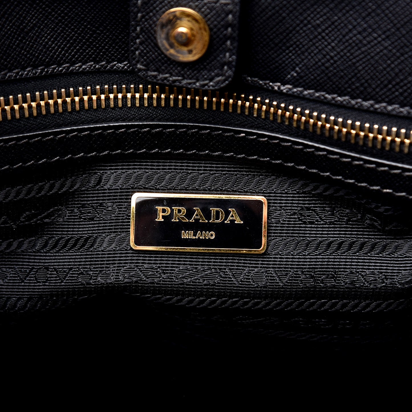 Saffiano Lux Medium Tote Black