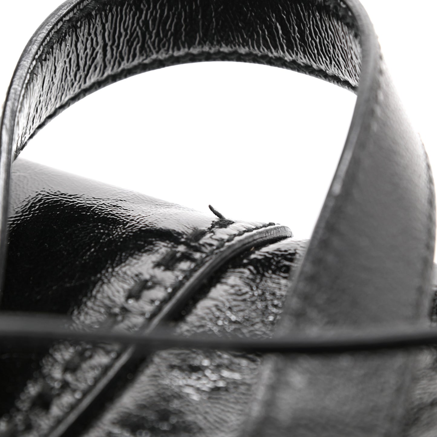 Textured Patent Calfskin Medium Muse Black