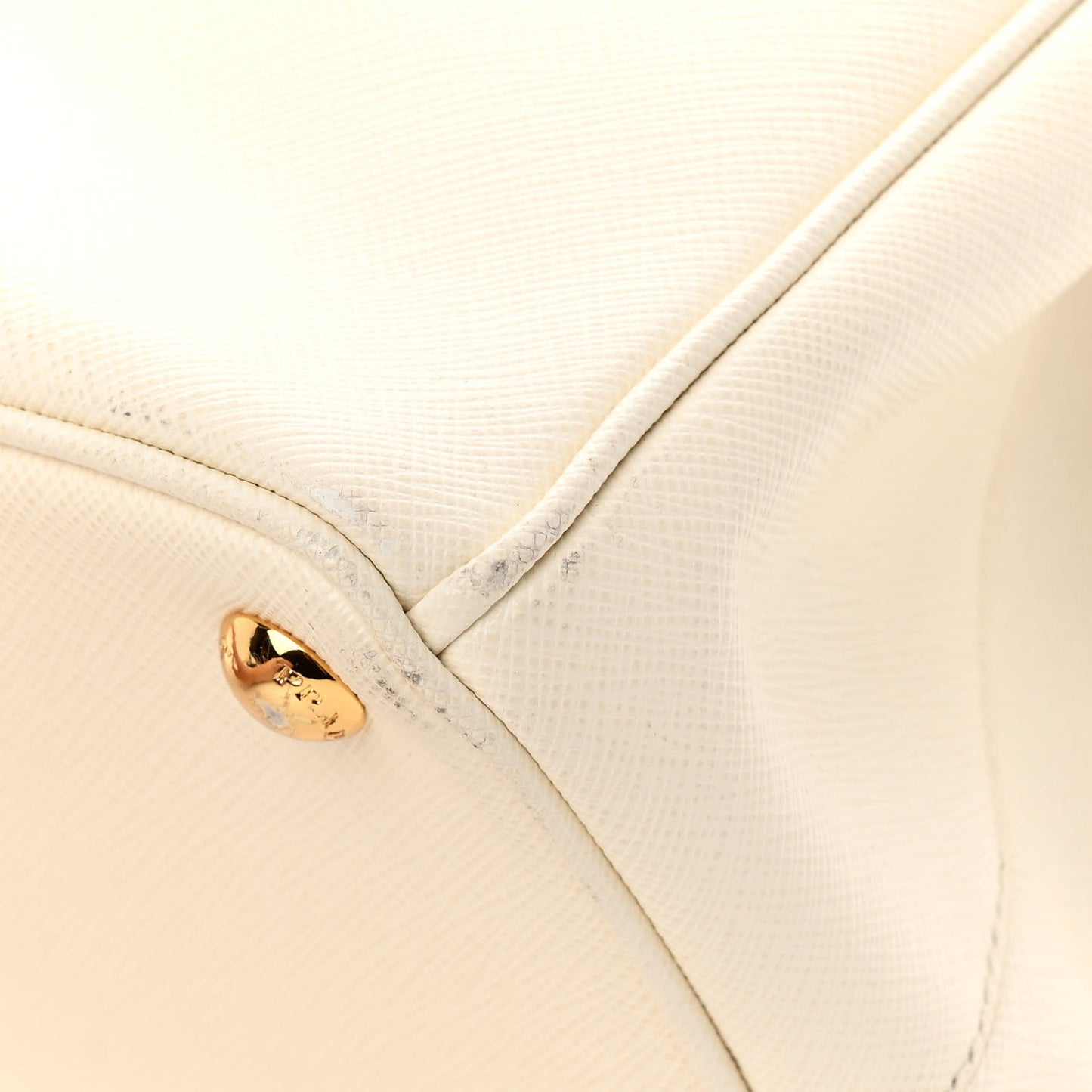 Saffiano Medium Galleria Double Zip Tote Talco