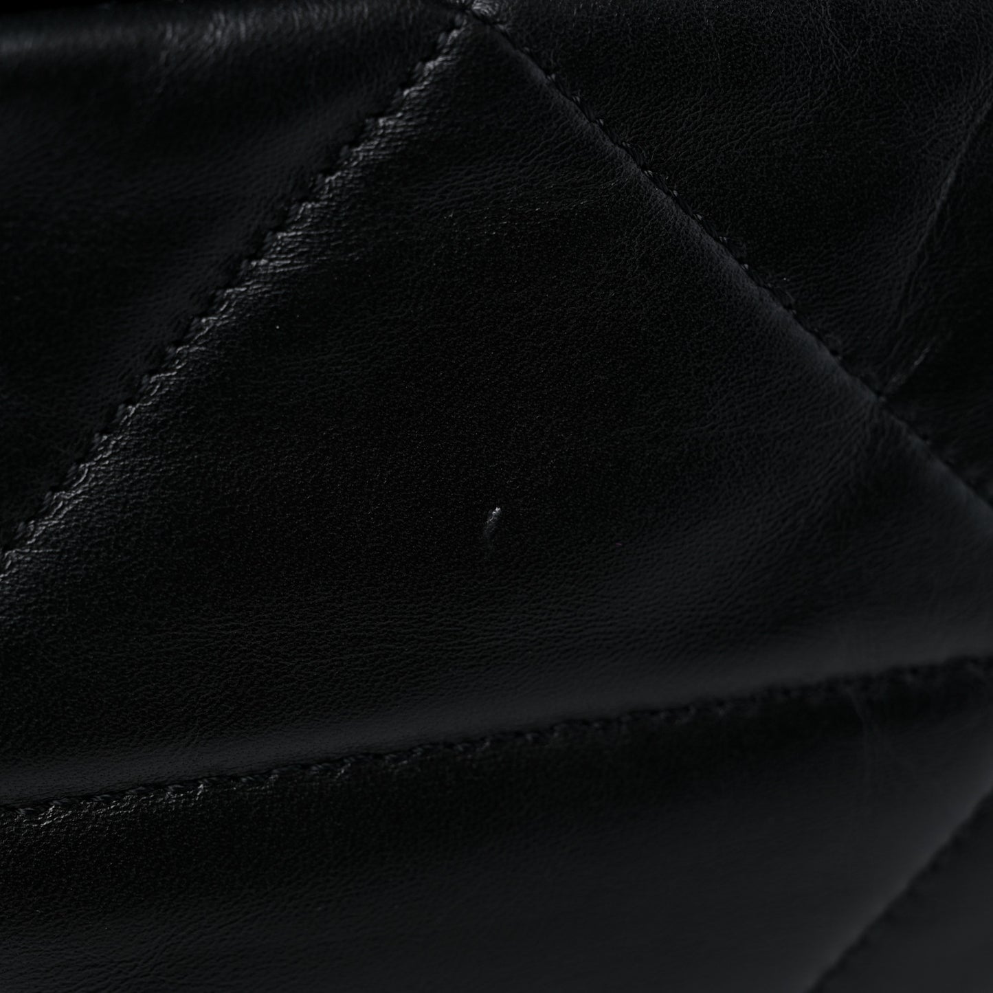 Nappa Quilted Medium Dynamique Tote Black