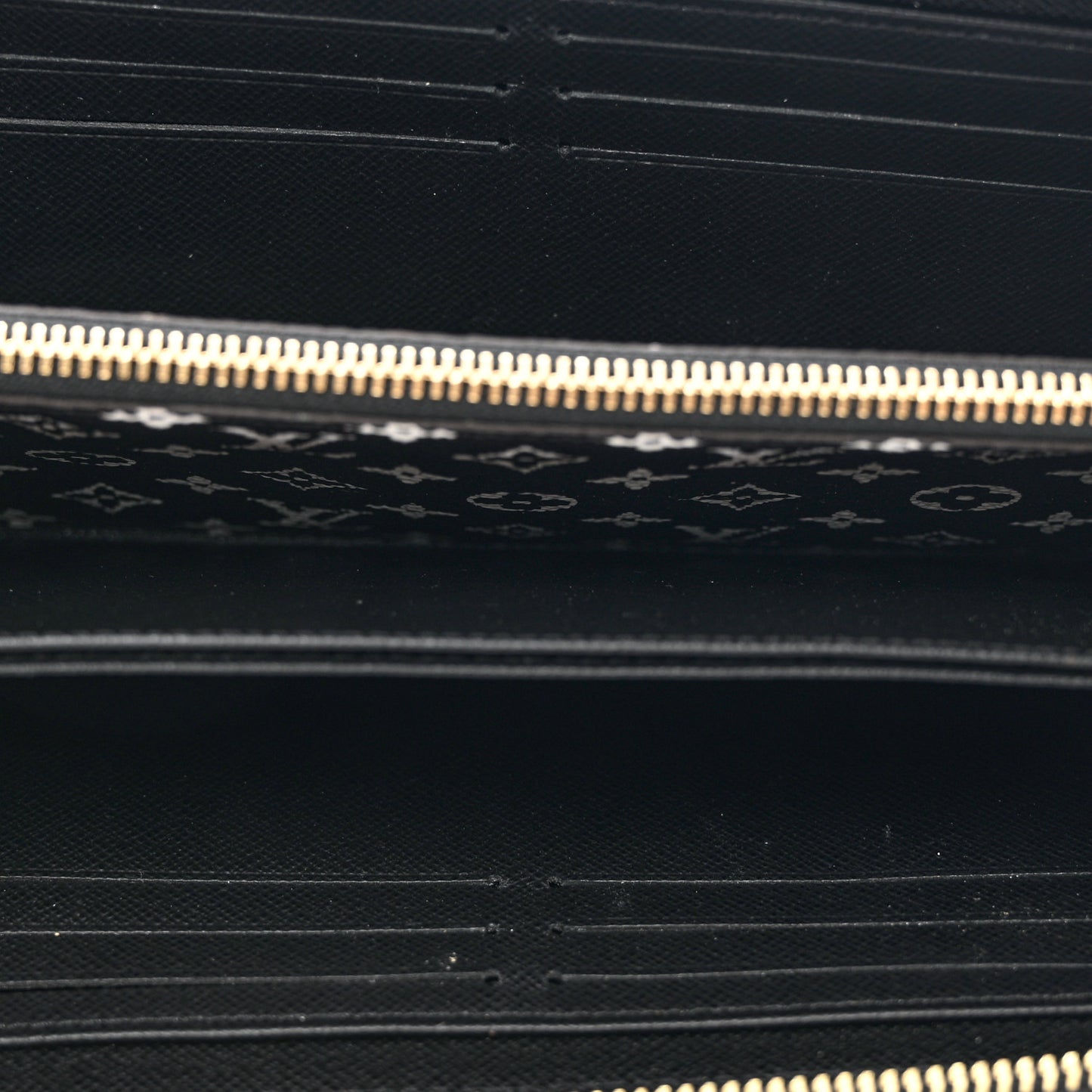 Monogram Giant Jungle Zippy Wallet Black