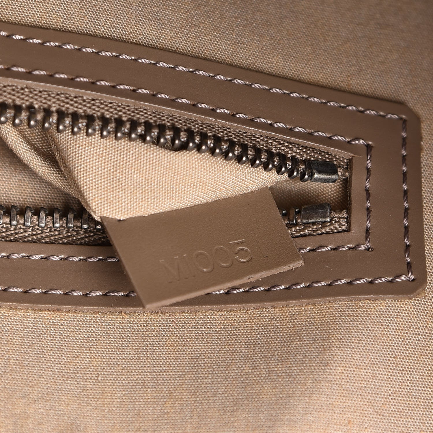 Louis Vuitton Epi Saint Tropez Pepper 7 of 12