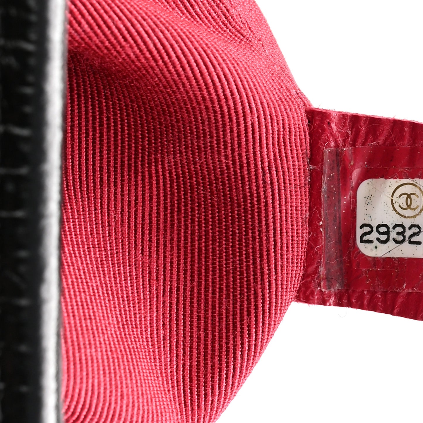 Aged Calfskin Quilted New Medium Gabrielle Hobo Black