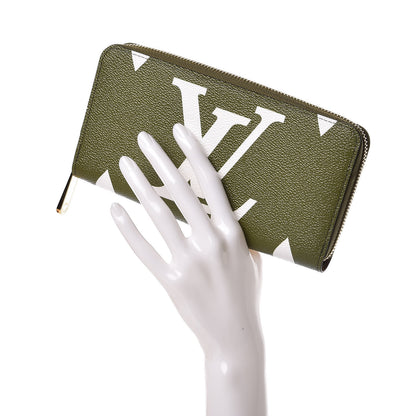 Louis Vuitton Monogram Giant Zippy Wallet Kaki White 2 of 10