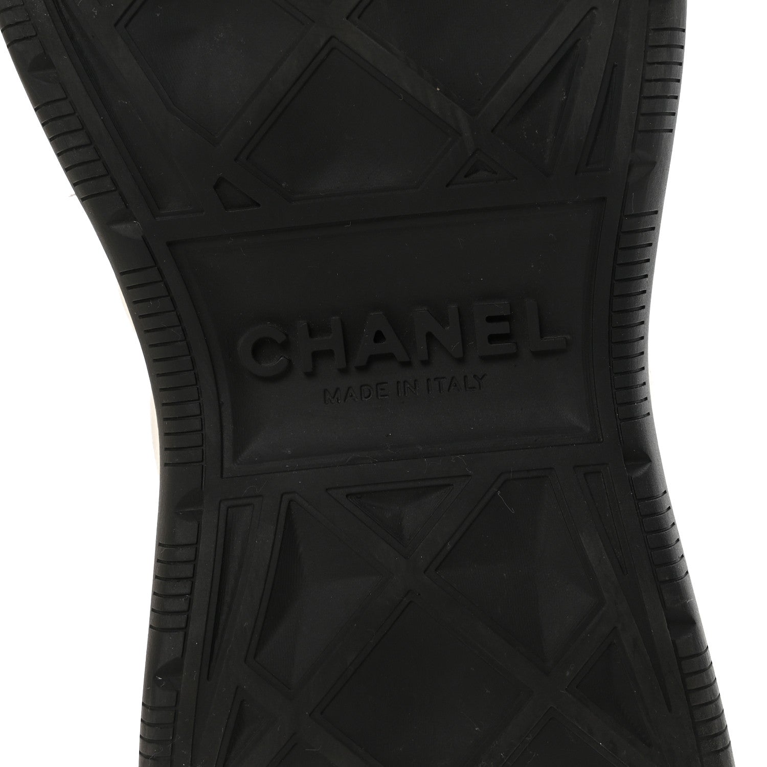 Chanel Velvet Calfskin Mixed Fibers CC Sneakers 38 Ivory Black 14 of 18