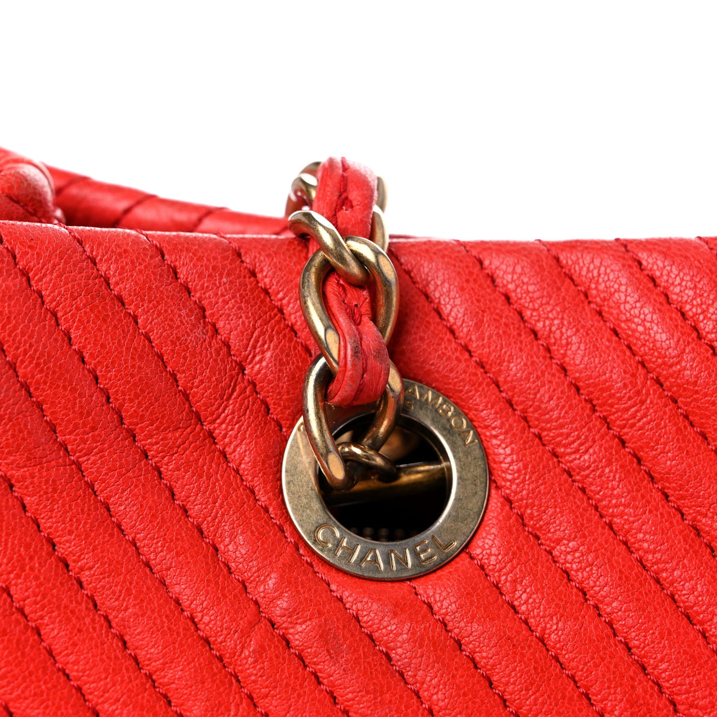 Wrinkled Lambskin Chevron Quilted Large Surpique Tote Red