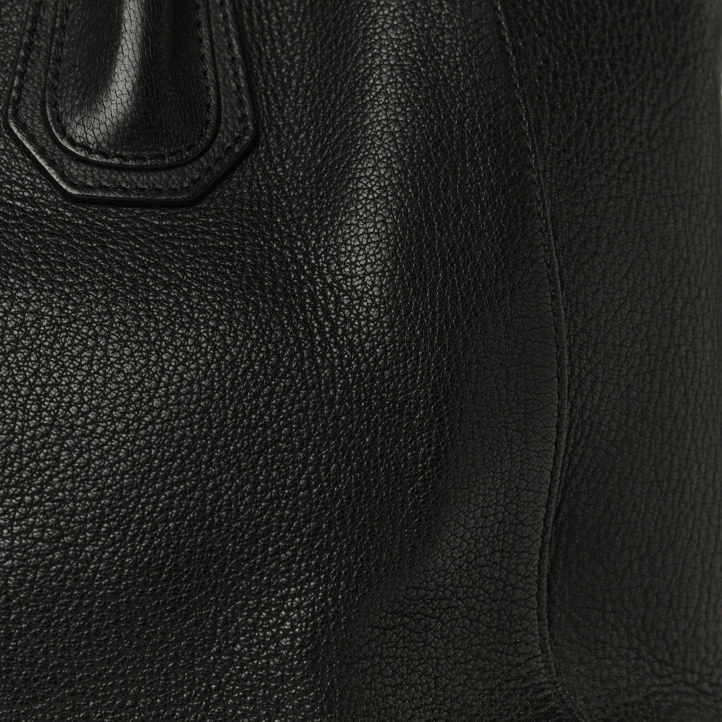 Sugar Goatskin Medium Antigona Black