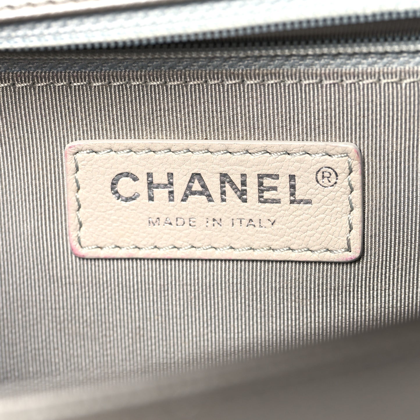 Metallic Caviar Chevron Quilted New Medium Boy Flap Silver