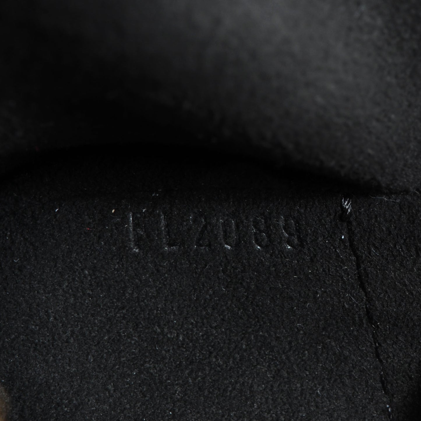 Monogram Sequins Eclipse Alma Black